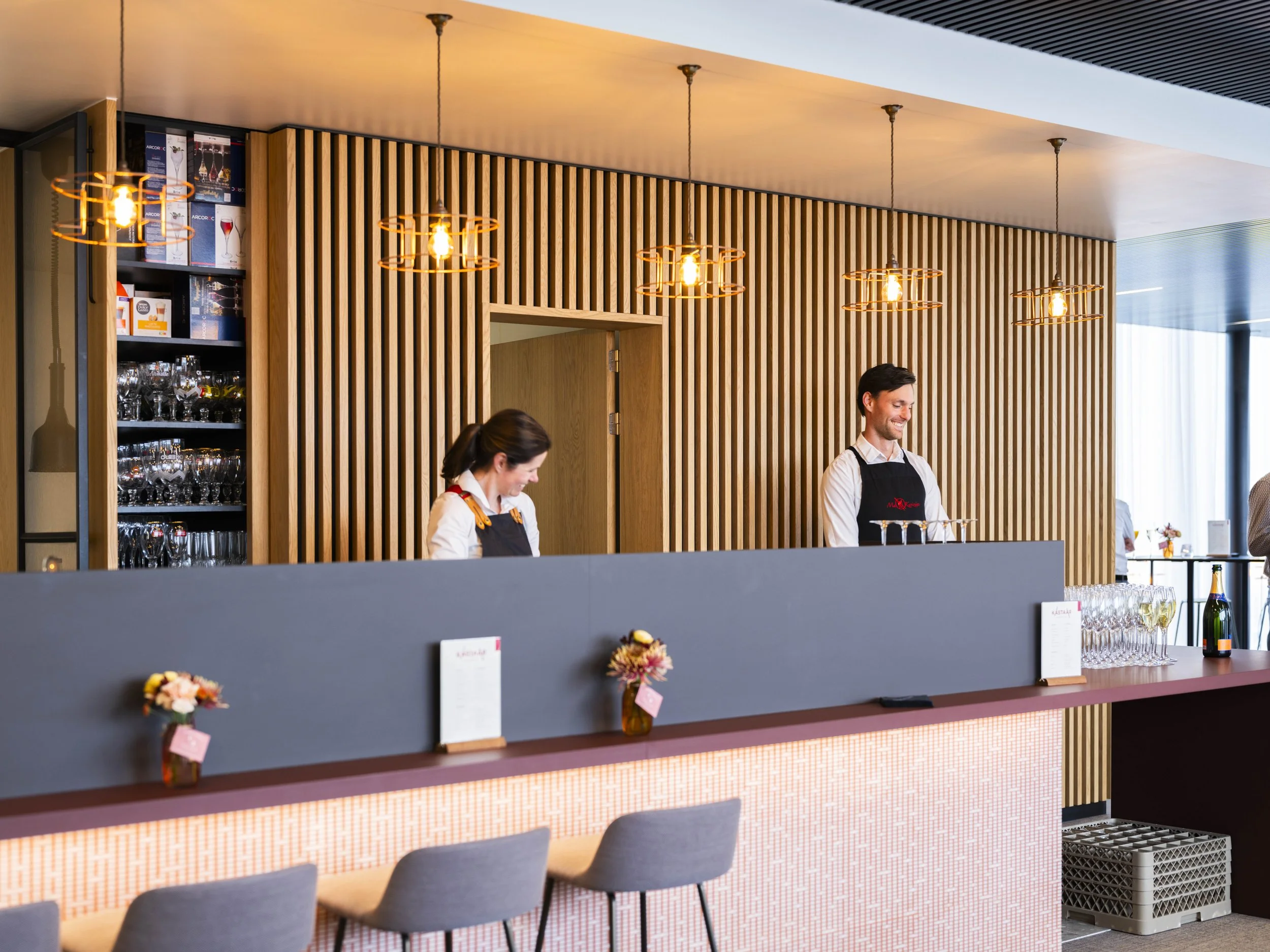 Bar Opening - Kastaar