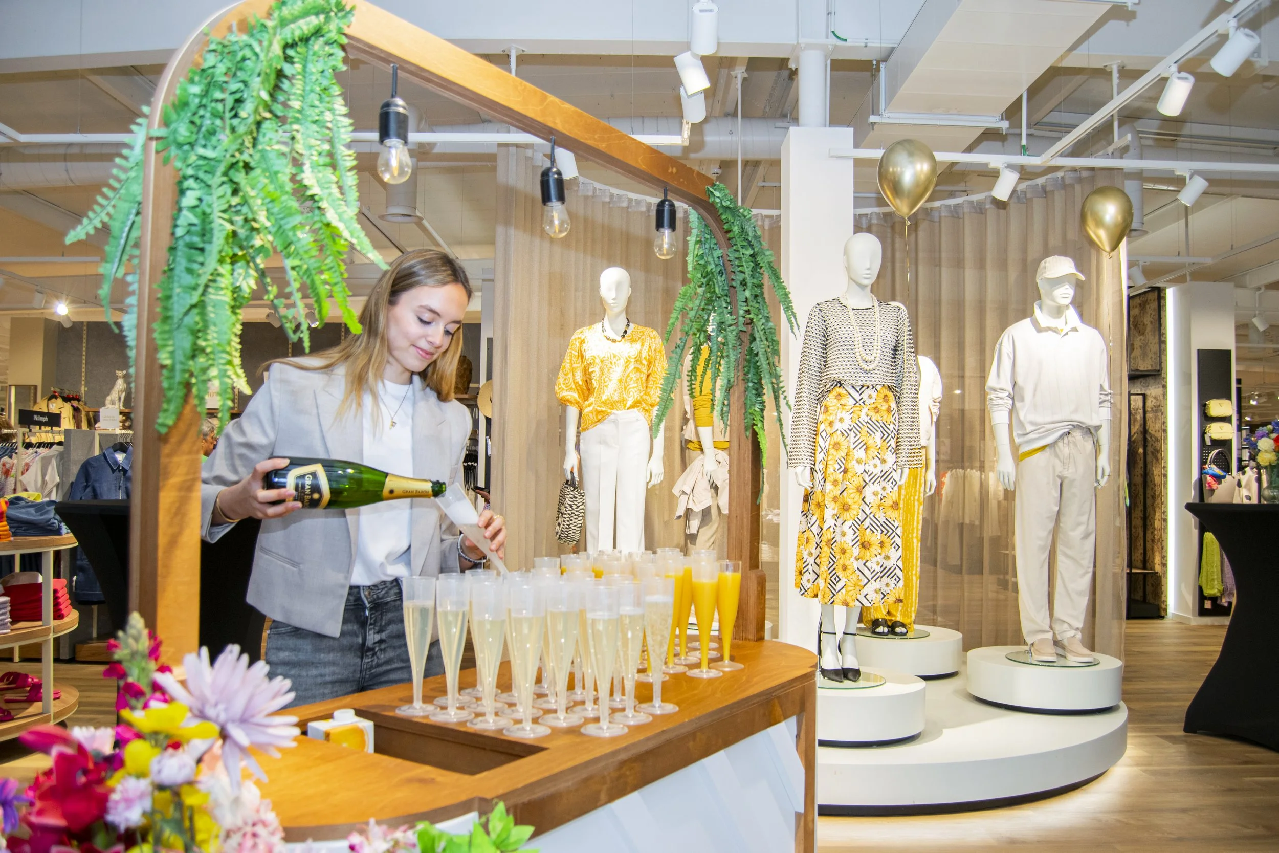 Shop Opening - The Fashion Store
