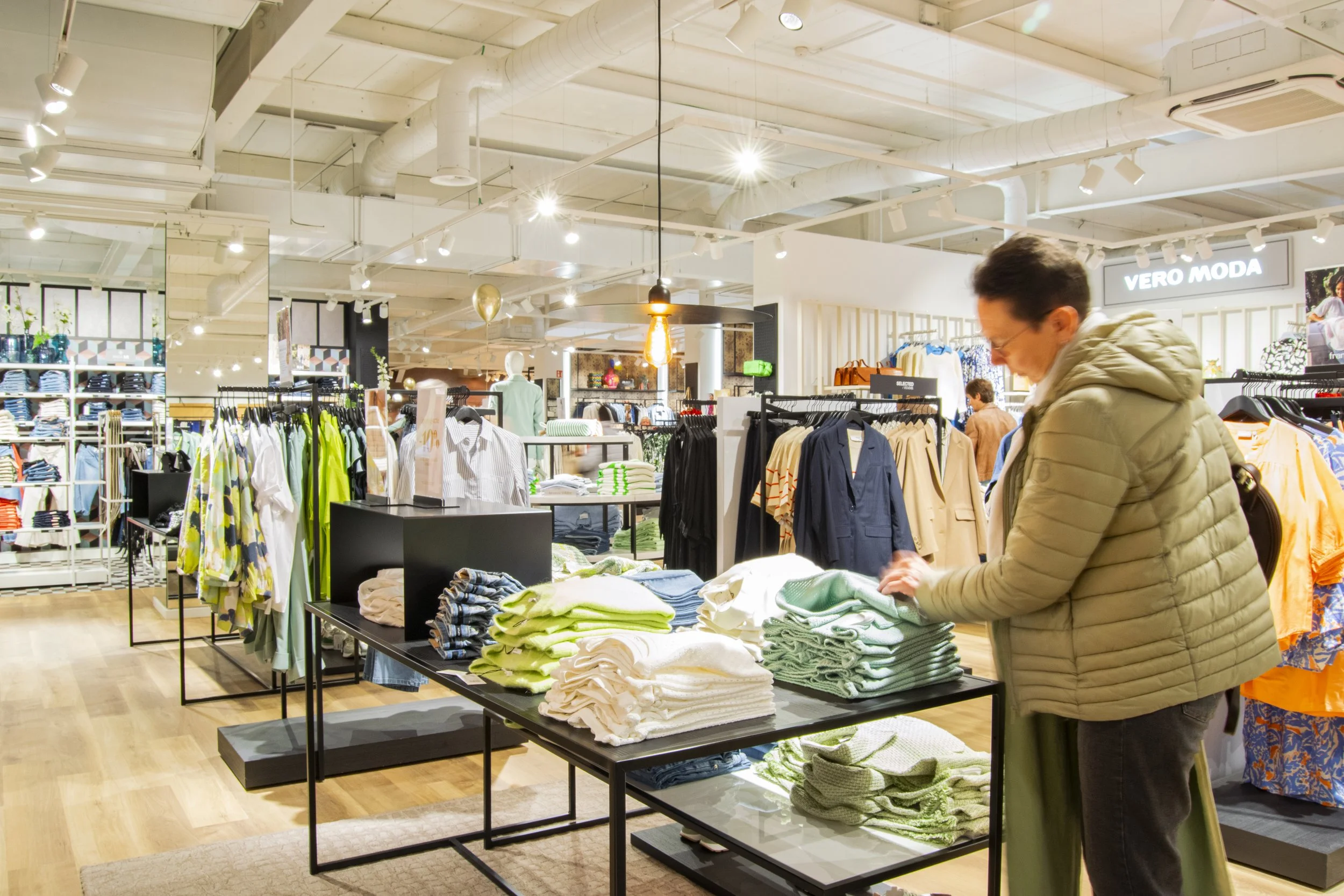 THE FASHION STORE_Veerle_March_2024502.jpg