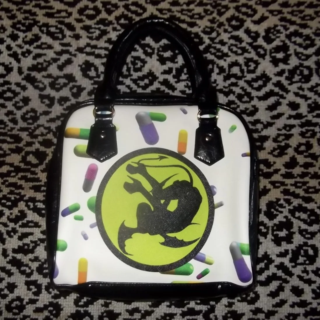 P!ll Purse