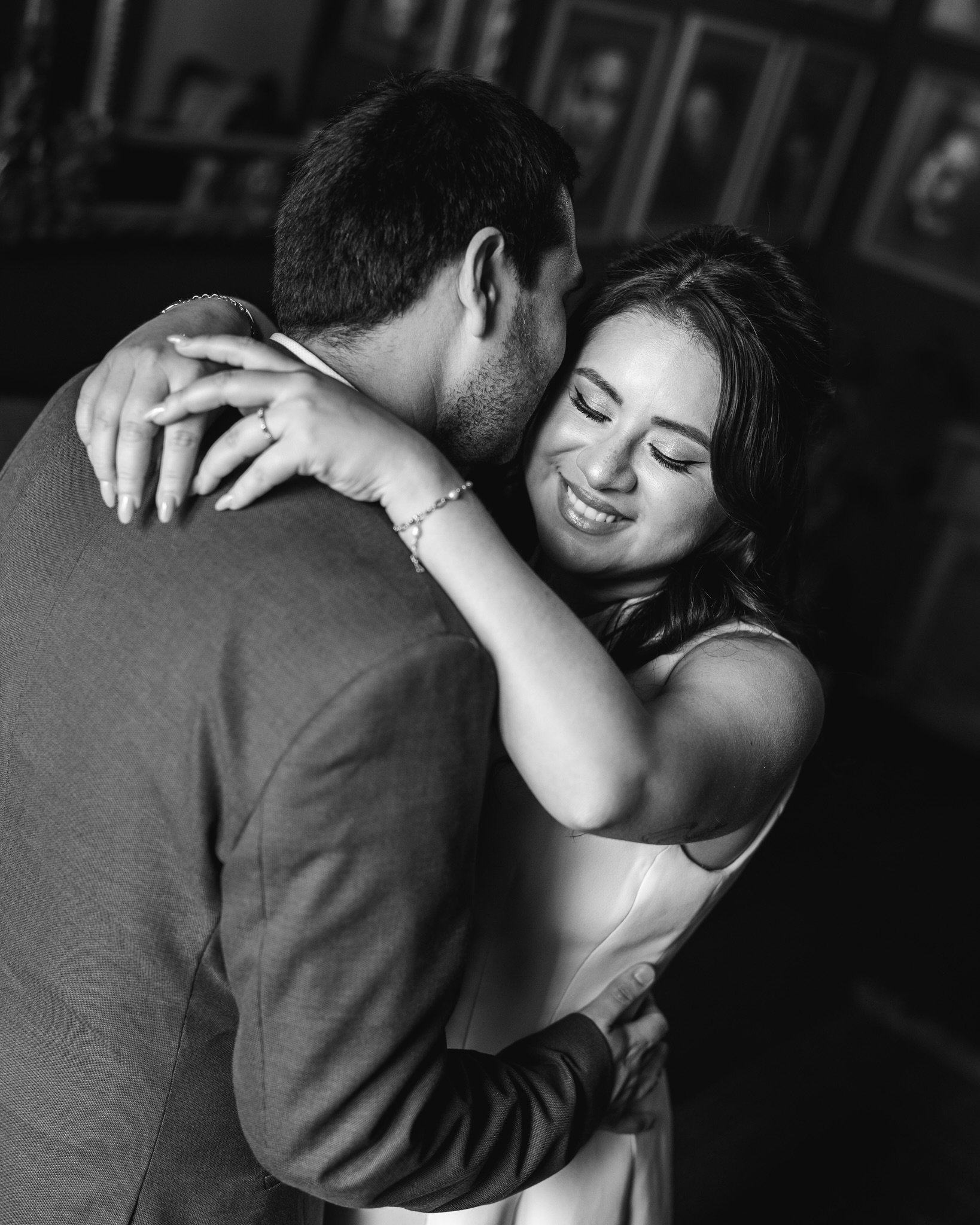 Luis &amp; Mariana

Hoy celebramos la boda de esta parejita junto a un gran equipo:

wp: @alaskamendoweddingplanner 
foto: @franklinzumaran_fotografo 
video: @carlosromerofilms 
makeup: @makeup.shirley
peinado: @shilastyle.peinados_trujillo 
contenid