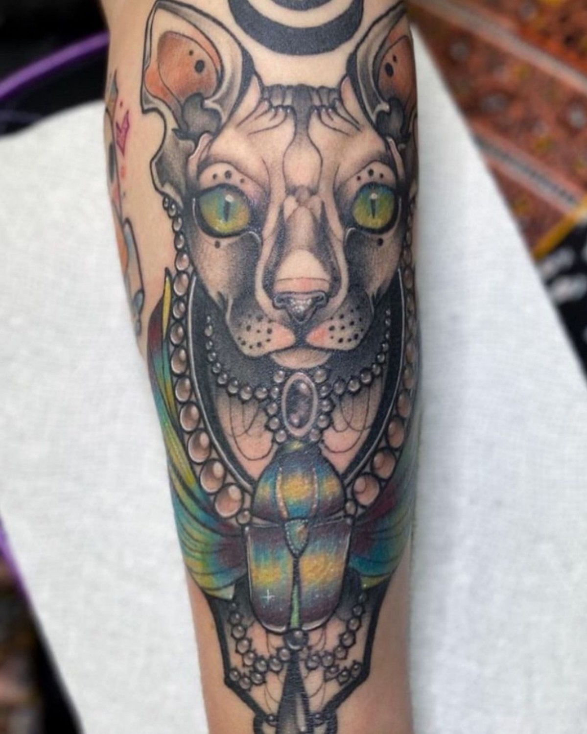 Tattooing by @meganech_tattoos 🐱✨✨ now taking appointments! To reserve submit a form on our website or use the contact on her page. 
thehivetattoo.com
.
.
.
.
.
.
.
.
.
.
.
.
.
.
.
.
#thehivetattoo #portlandoregon #portlandtattooartist #portlandtatt
