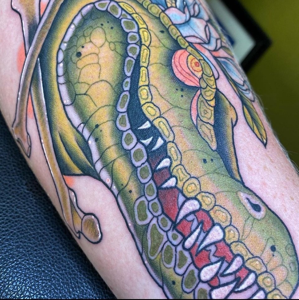 Tattooing by @meganech_tattoos 🦎✨✨ now scheduling appointments 📩 meganechtattoos@gmail.com to get something going
Thehivetattoo.com
.
.
.
.
.
.
.
.
.
.
#thehivetattooportland #tattoostyle #tattoolovers #pdx #pdxtattooartist #portlandtattooartist