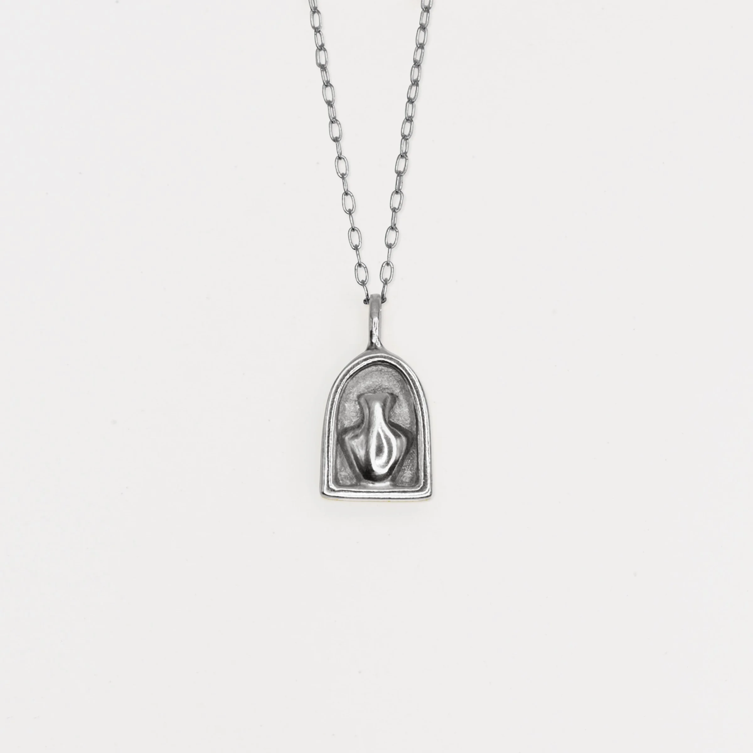 Niche Vase Silver Neck.jpg