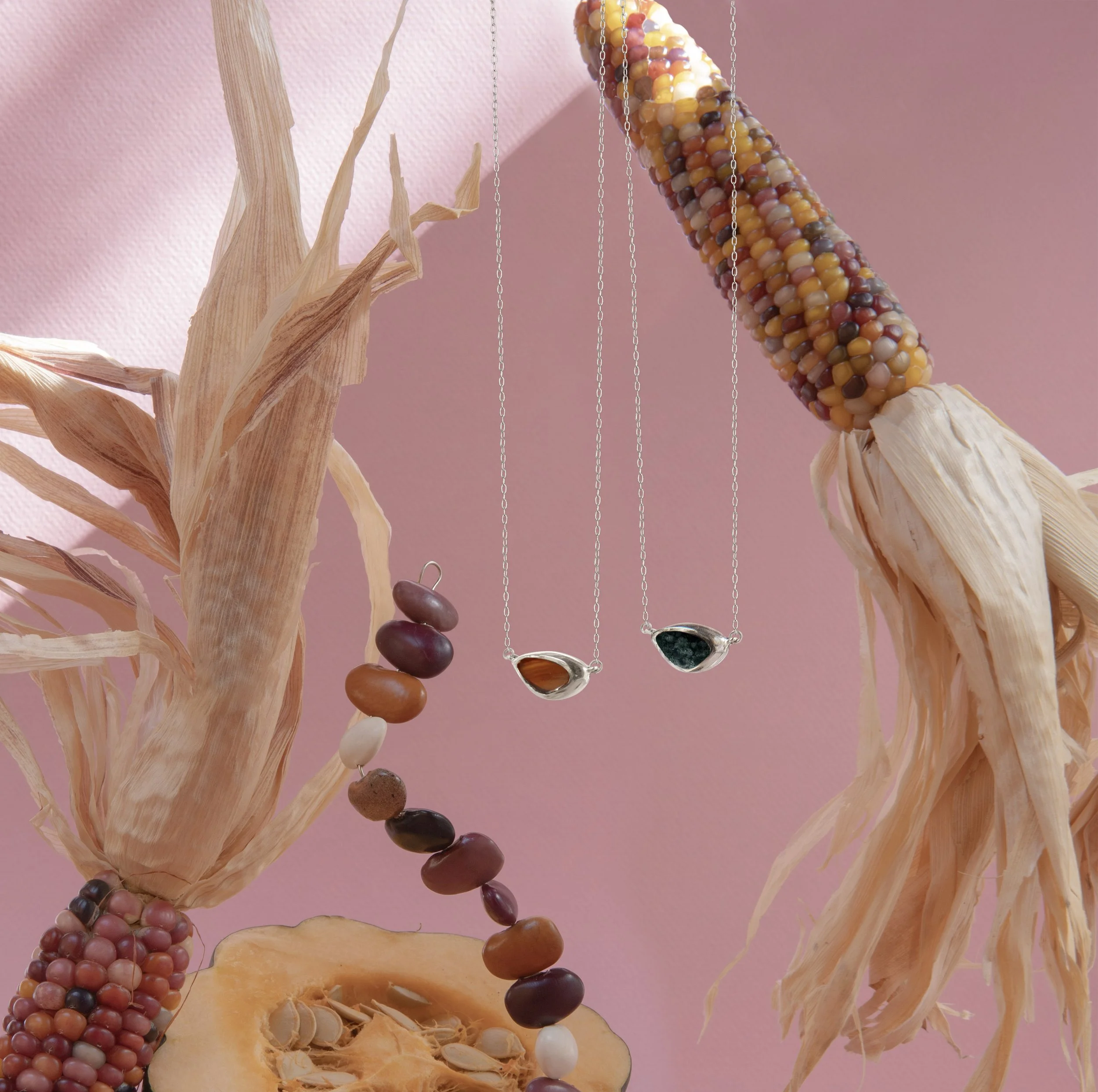 The Umbral No2 Necklace with Agate in Silver-Alt1.jpg