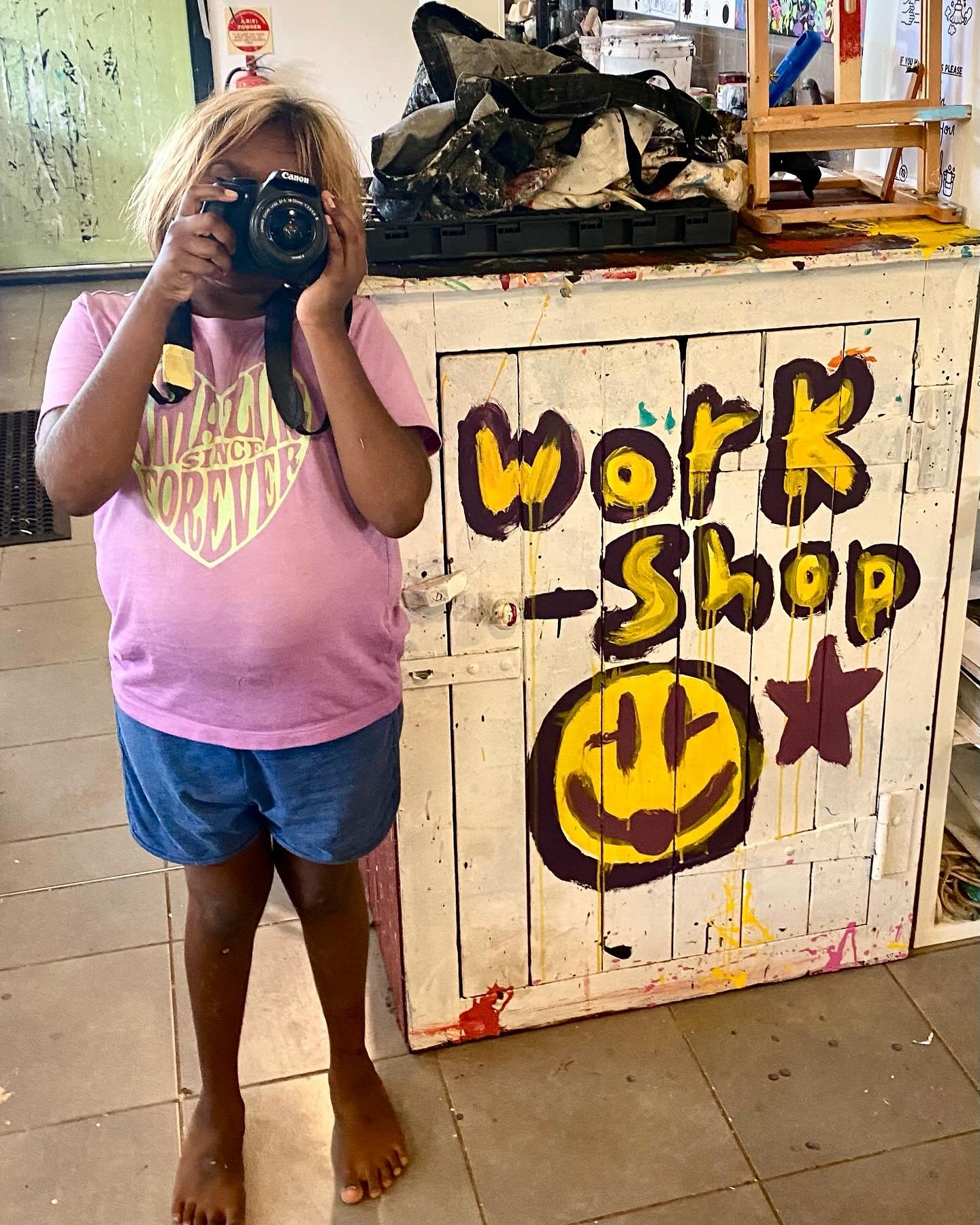 ⭐️ 📸 😜 Stories of Hedland photography workshops with @camera.story for @townofporthedland project 👀

⚡️Can&rsquo;t wait to see the outcome of this one! 

@sadcowgirltours #artproject #porthedland #southhedland #photographyworkshops #publicartinsta