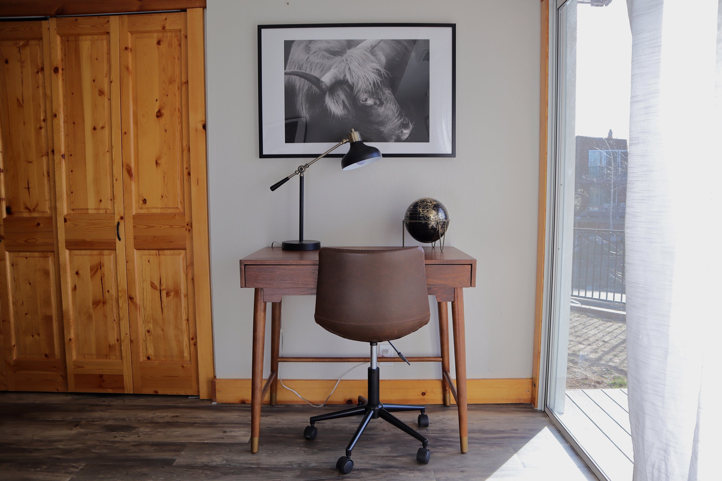 Desk a.JPG