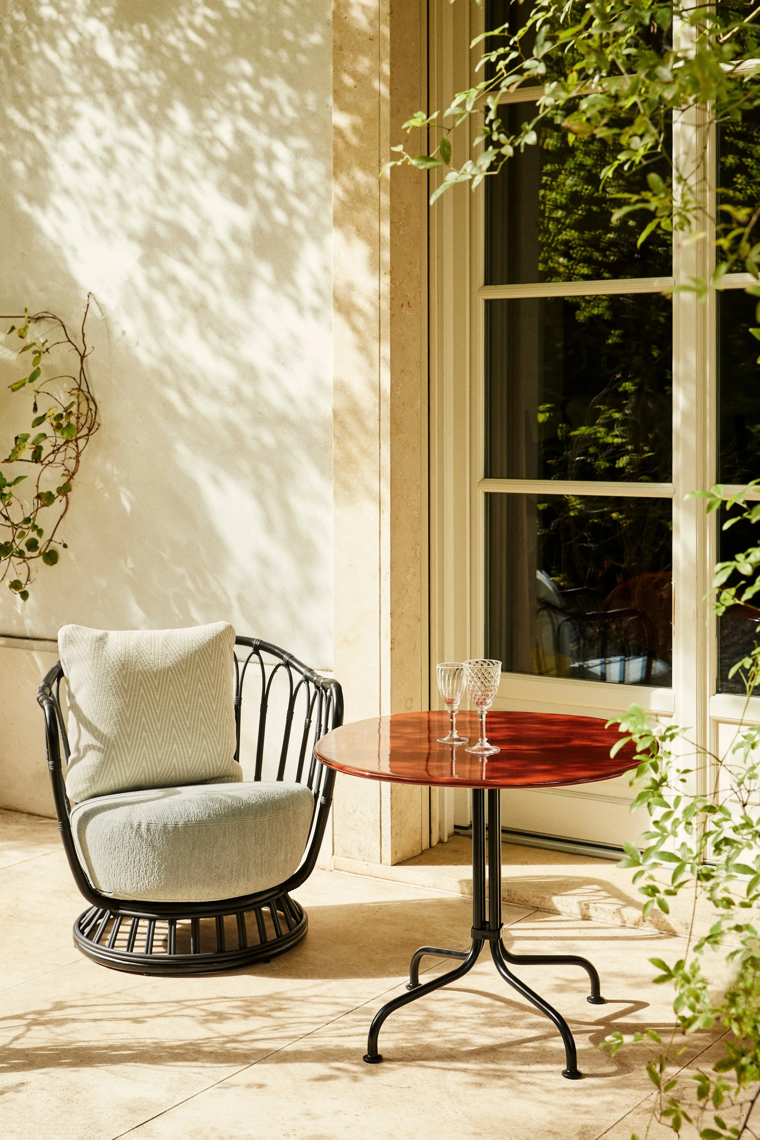 GUBI_Spring2025_Campaign_037 (1).jpg