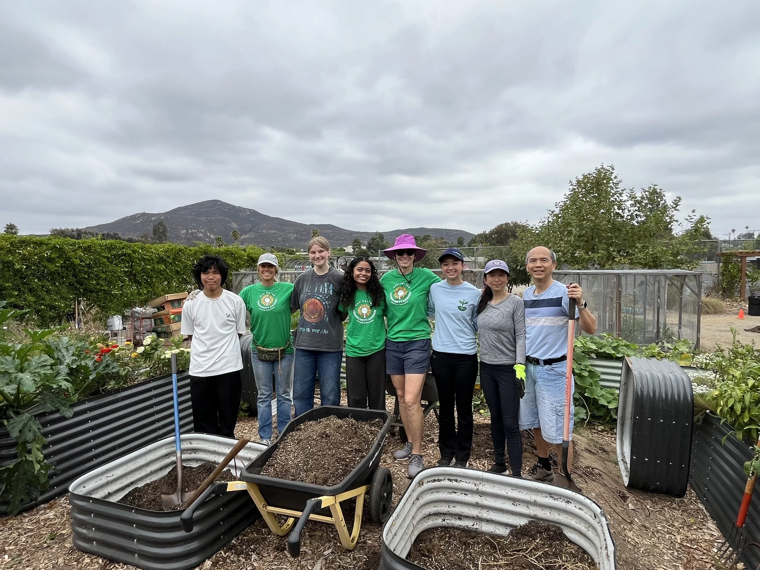 Project ARISE volunteers gathered to help San Carlos Community Garden build their new Sierra School sensory garden! 9/13/25