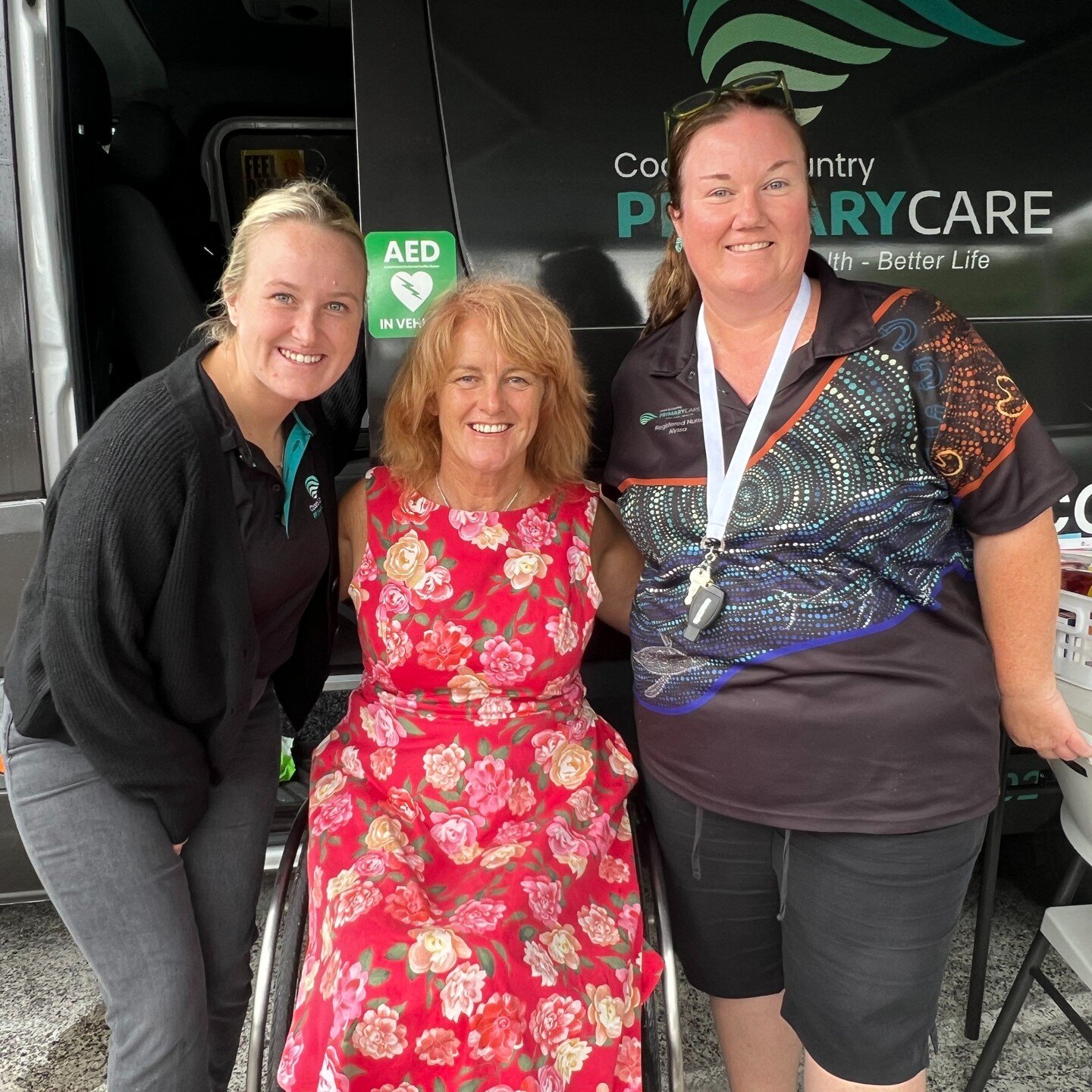 Thank you so much for stopping by for a chat with us @liesltesch. It was so great to share the @healthonthestreets_van love with you &hearts;

#centralcoastcharity #lovecentralcoast #centralcoastnsw #centralcoasthomelessoutreach #homelessoutreach #wo