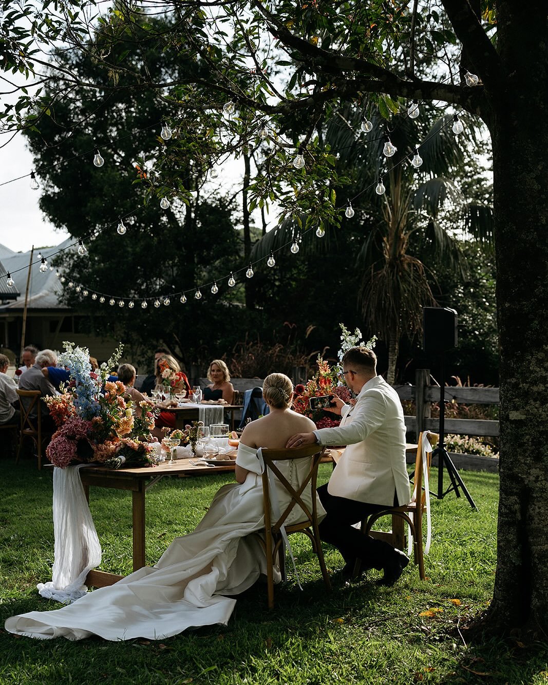 T H E  E I S L E R S 

This one&rsquo;s giving fairytale ✨

DREAM TEAM 

Stunning photos by @kinfolk_visuals 
Venue @coorabellestate 
Celebrant @weddingsbymariastauber 
Coordination @janemagnus_events 
Music @honeyandstoneevents 
Florals @thefrenchpe