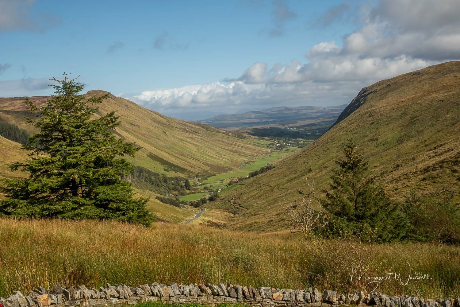Loughros Beg Bay, framed between the steep-sided Ghleann Gheis and Mulmosog mountains.