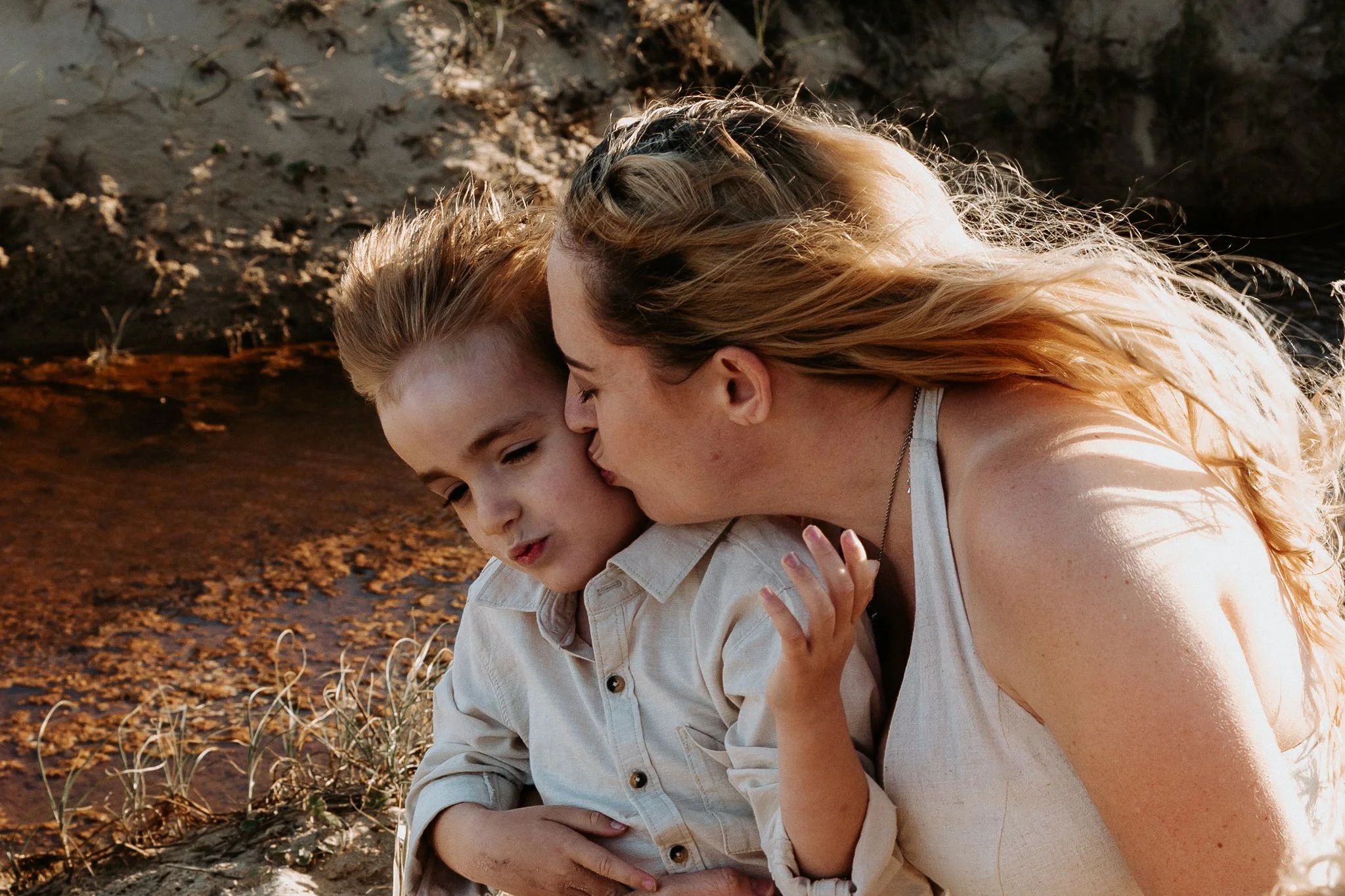 Newcastle family photographer Newcastle beach outdoor natural light