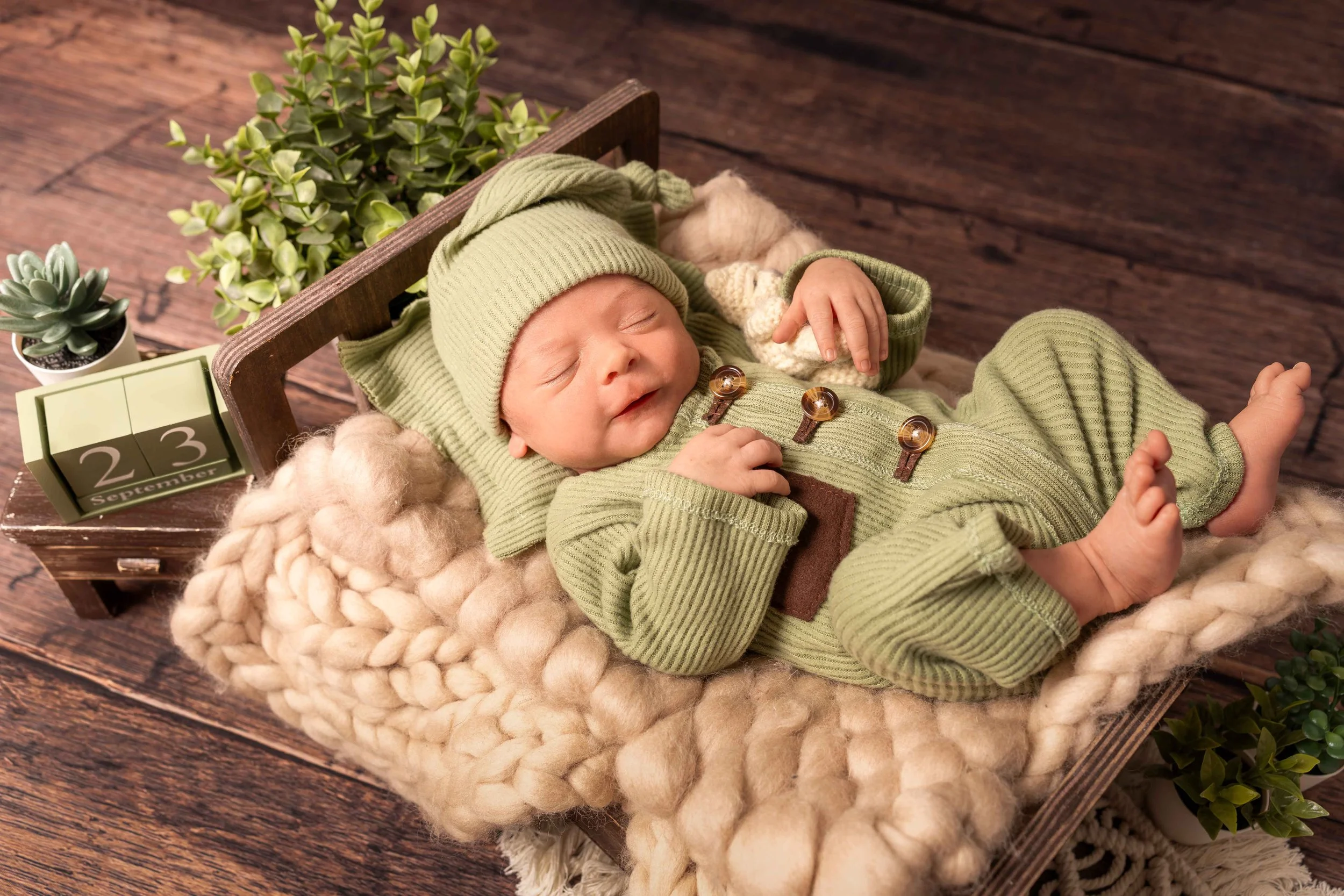 Newborn Fotoshooting Indoor (1).jpg