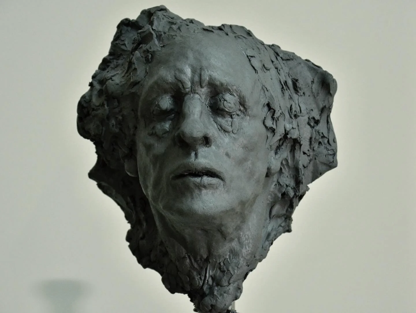 “The son of tears” 2019
#handmade#artwork #artcollector 
#artdaily #handmade #sculpting #daydream #selflove #selfmade #artofinstagram
#hustle #love #destroyed #positivevibes #art #artfiguratif #realism #portrait #artdaylydose #durmoosh #