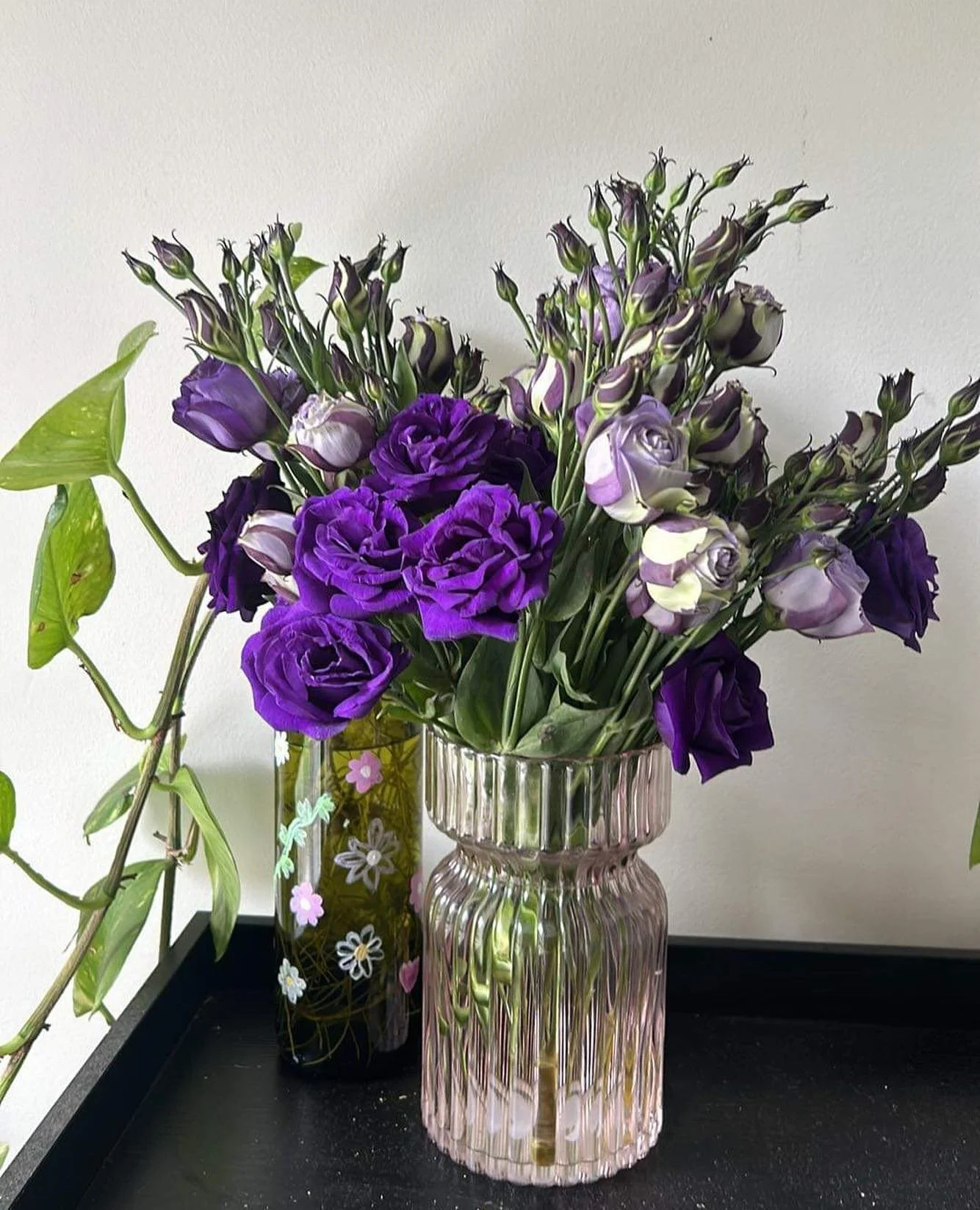 💜 P U R P L E 💜 

Thank you @aabbeythorne for taking this pic of The Bunch Club in the wild 🫶🏻