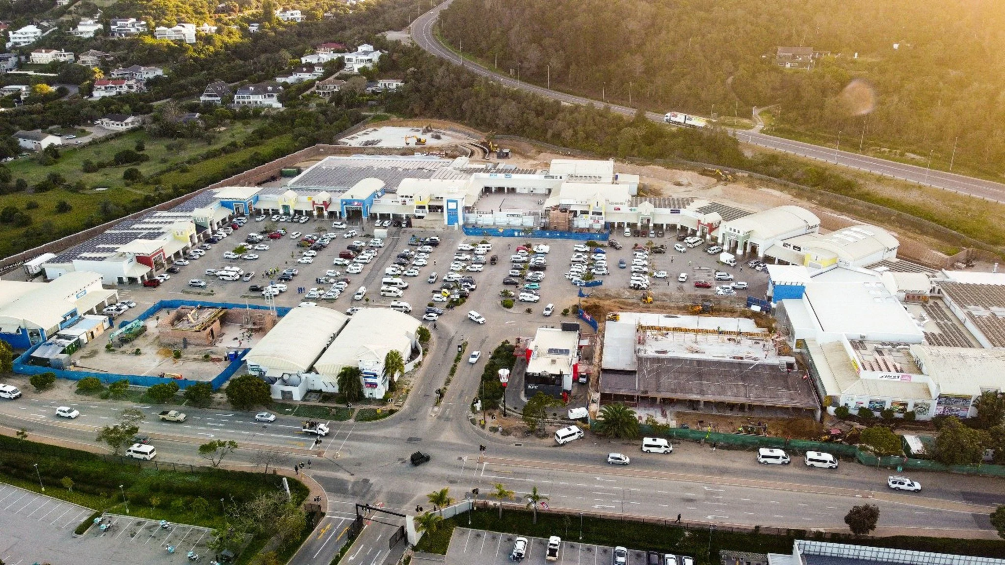 🏗️ Project Update: Market Square Shopping Centre, Plettenberg Bay, July 🏬

Ruwacon is proud to be part of the Phase 1 redevelopment of the Market Square Shopping Centre in Plettenberg Bay!
This exciting phase includes:

✅ A brand-new Dischem store 
