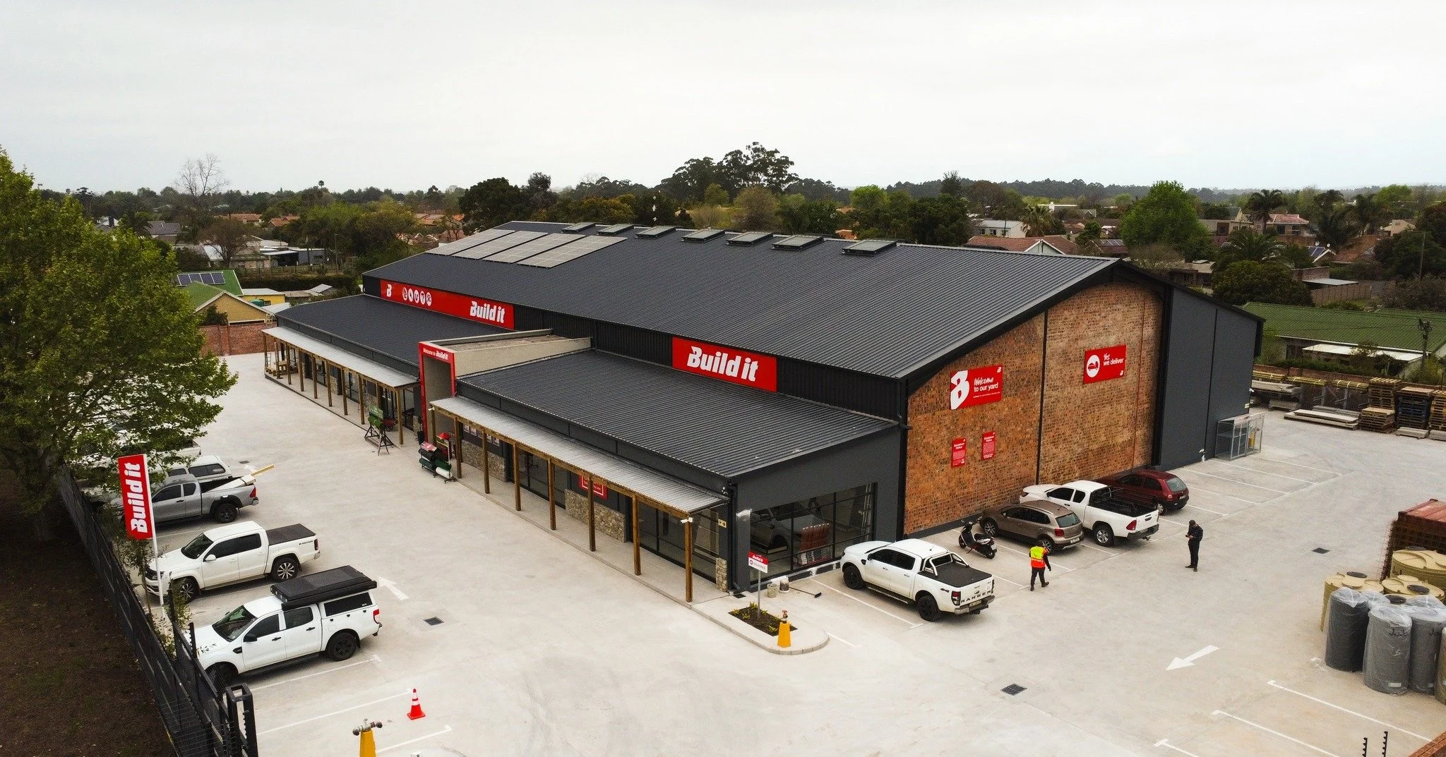 🏗️ Project Completion Photos | Build It &ndash; Blanco, George

We&rsquo;re proud to share photos of the successfully completed Build It store in Blanco, George! 👷&zwj;♂️

This exciting project involved the construction of a 1,800m&sup2; commercial