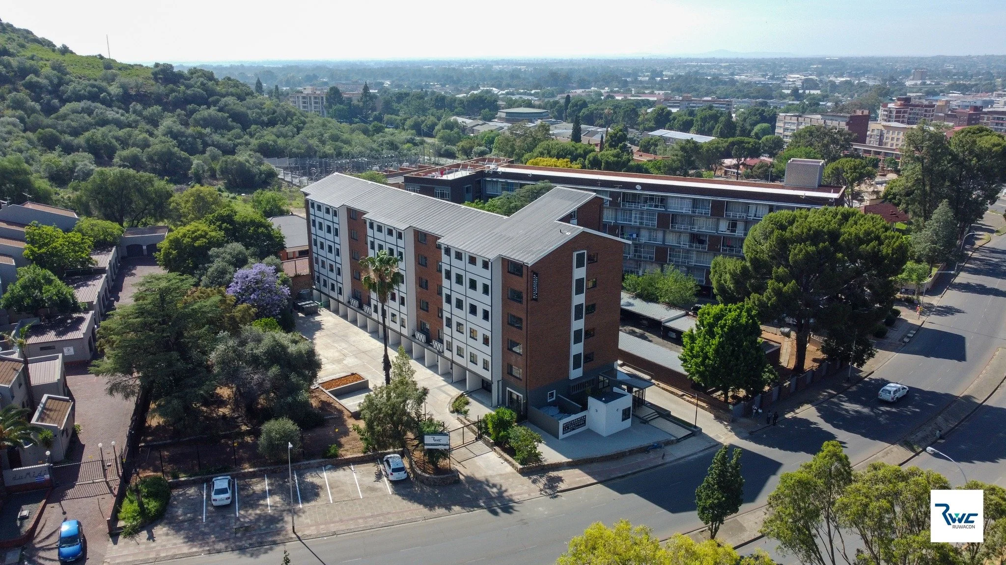 🔦 Project Completion: La Gratitude Student Accommodation | Bloemfontein

We&rsquo;re proud to announce the successful completion of the La Gratitude Student Accommodation upgrade; a project dedicated to adding value to the student living experience 