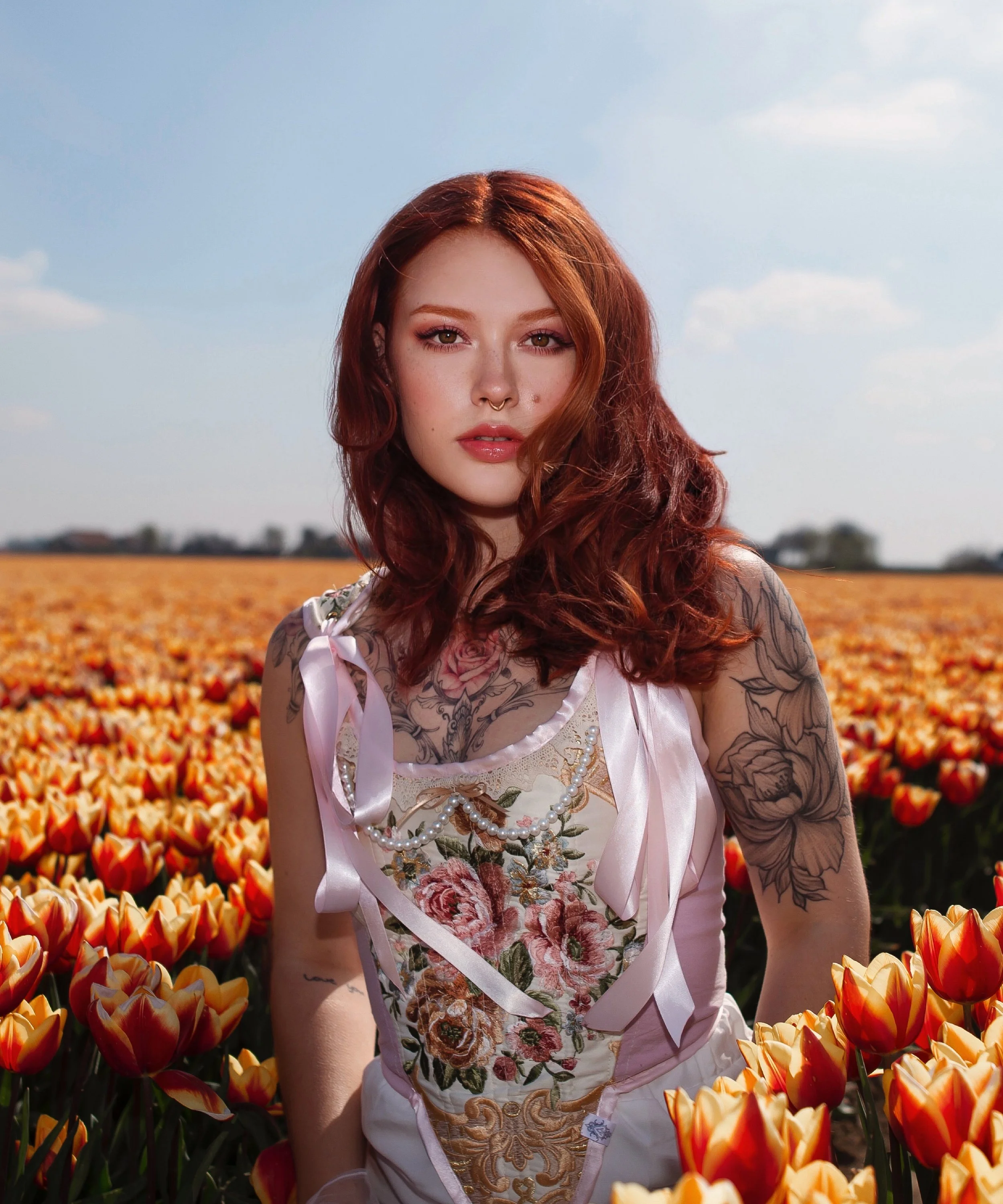 Dear Olivia Corset /
Floor Snijders / www.floorerend.nl /
Muah Kim Viergever