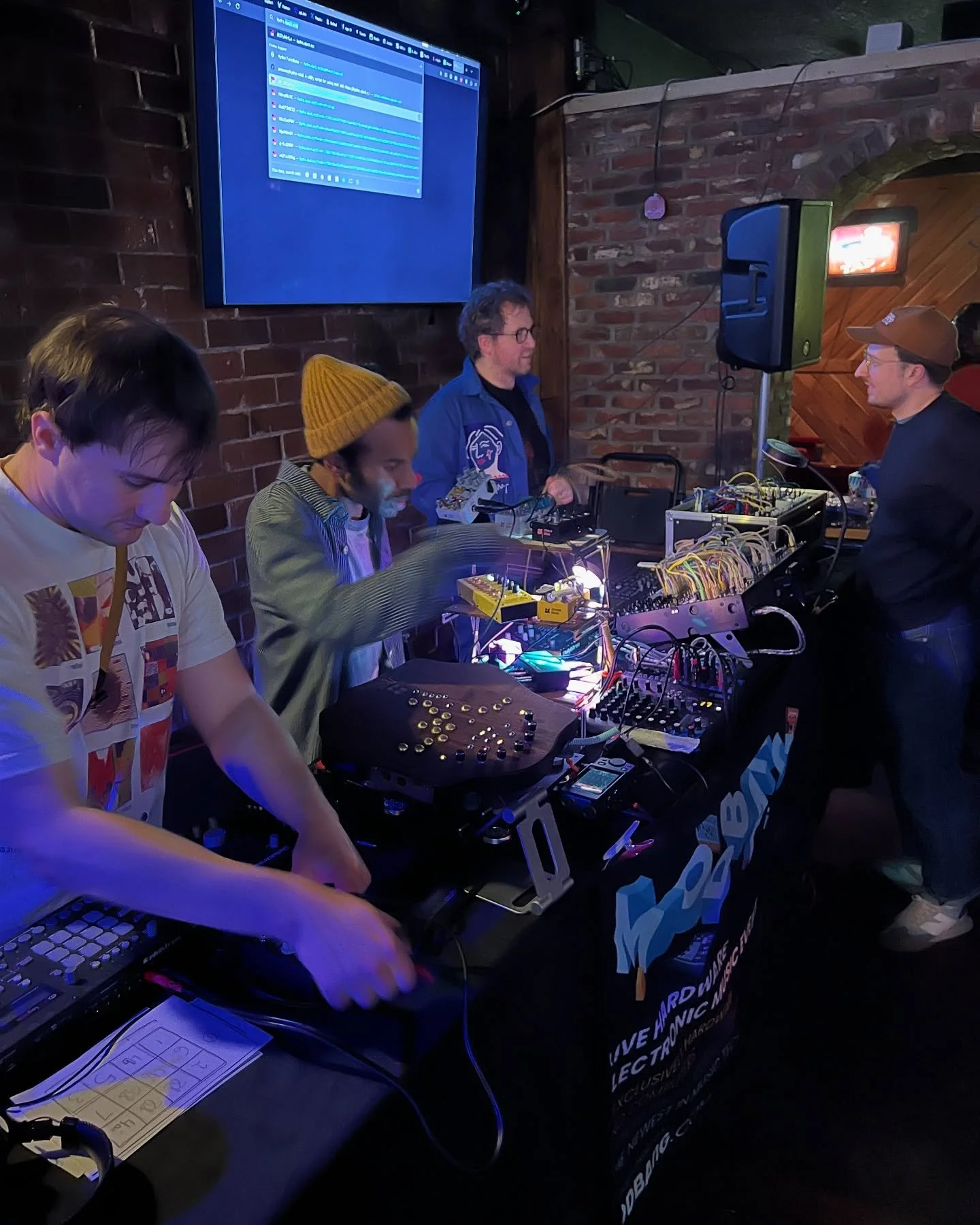 What a fun event! Thanks @ezbotmusic &amp; @modbang_official for hosting. I really enjoyed all the musicians. And @hecklifter you killed it!