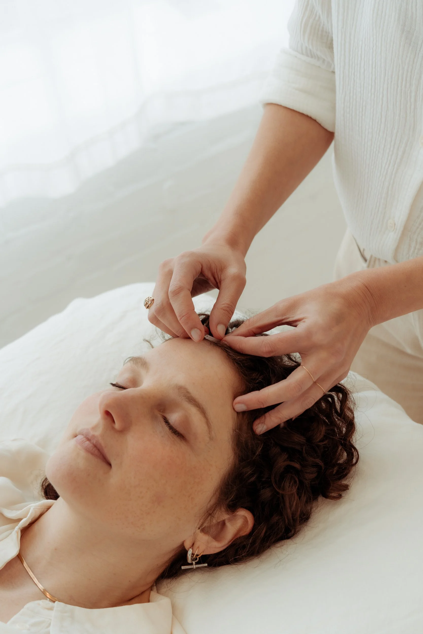 Acupuncture-for-sleep-stress-emotional-wellbeing-Marie-Protat-London-Hackney