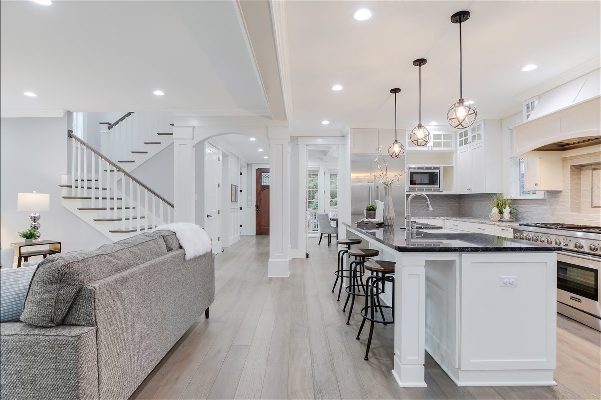 18-489 8th St-048.jpg