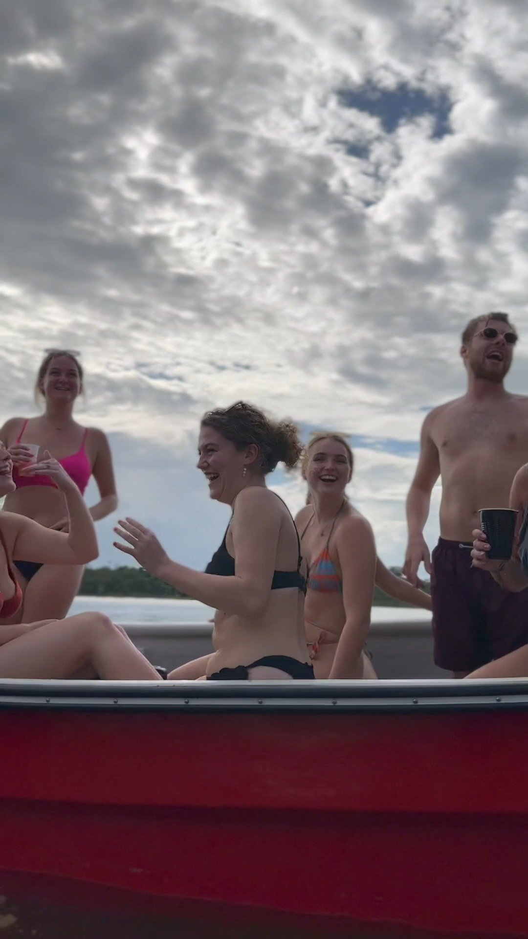 Experience the essence of SuUndergrnd, where every moment is a testament to joy and connection. π΄πΆ Dive into the vibrant energy at #Kitkatbeach. #SuUndergrnd #BeachVibes