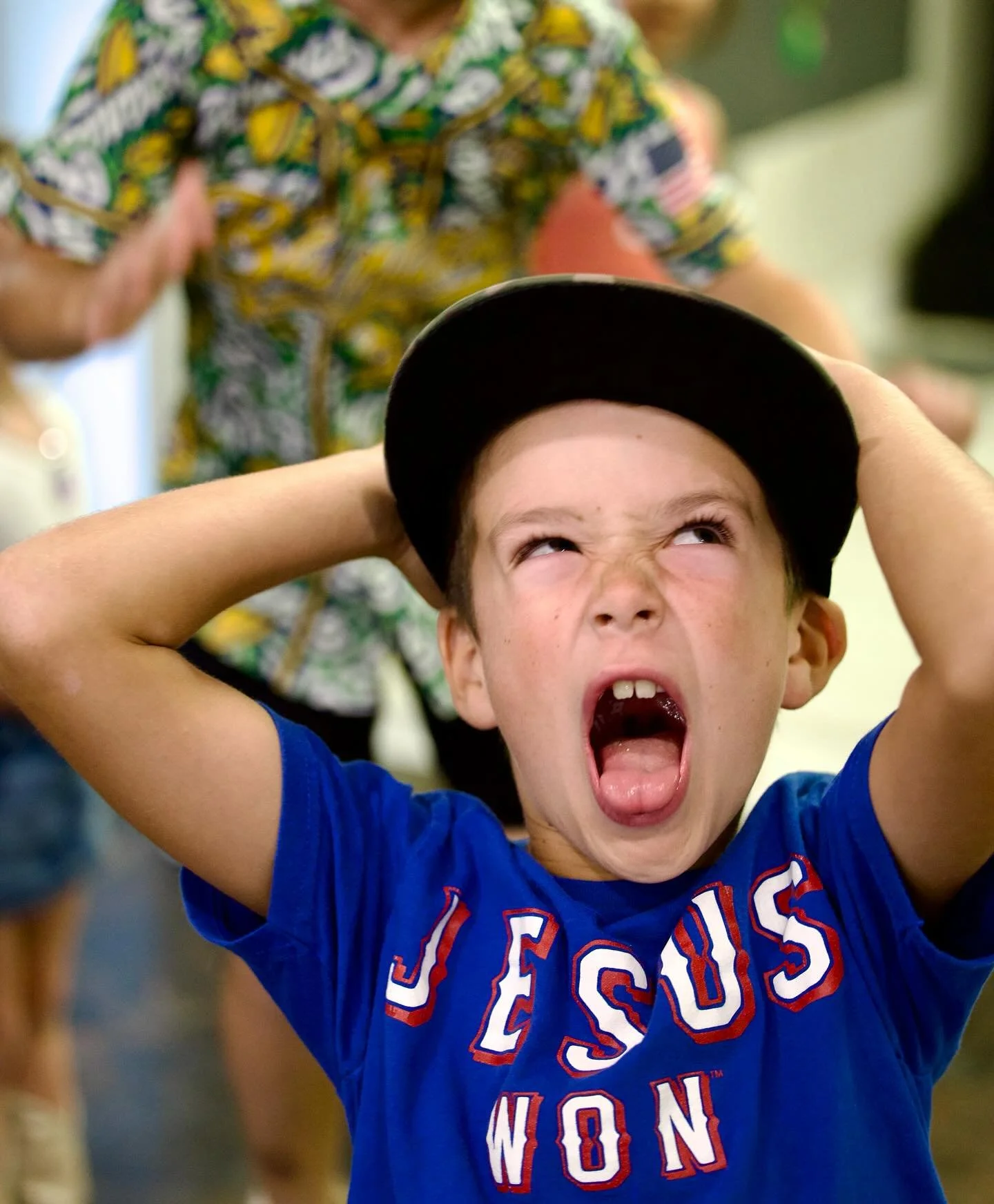 We can&rsquo;t believe tomorrow&rsquo;s Sunday!!! Who ya bringing?! 

⏰ Services at 9:15 &amp; 11:15am
Come early- grab your coffee, taco &amp; your friend &amp; get ready to worship!! 🙌🏼