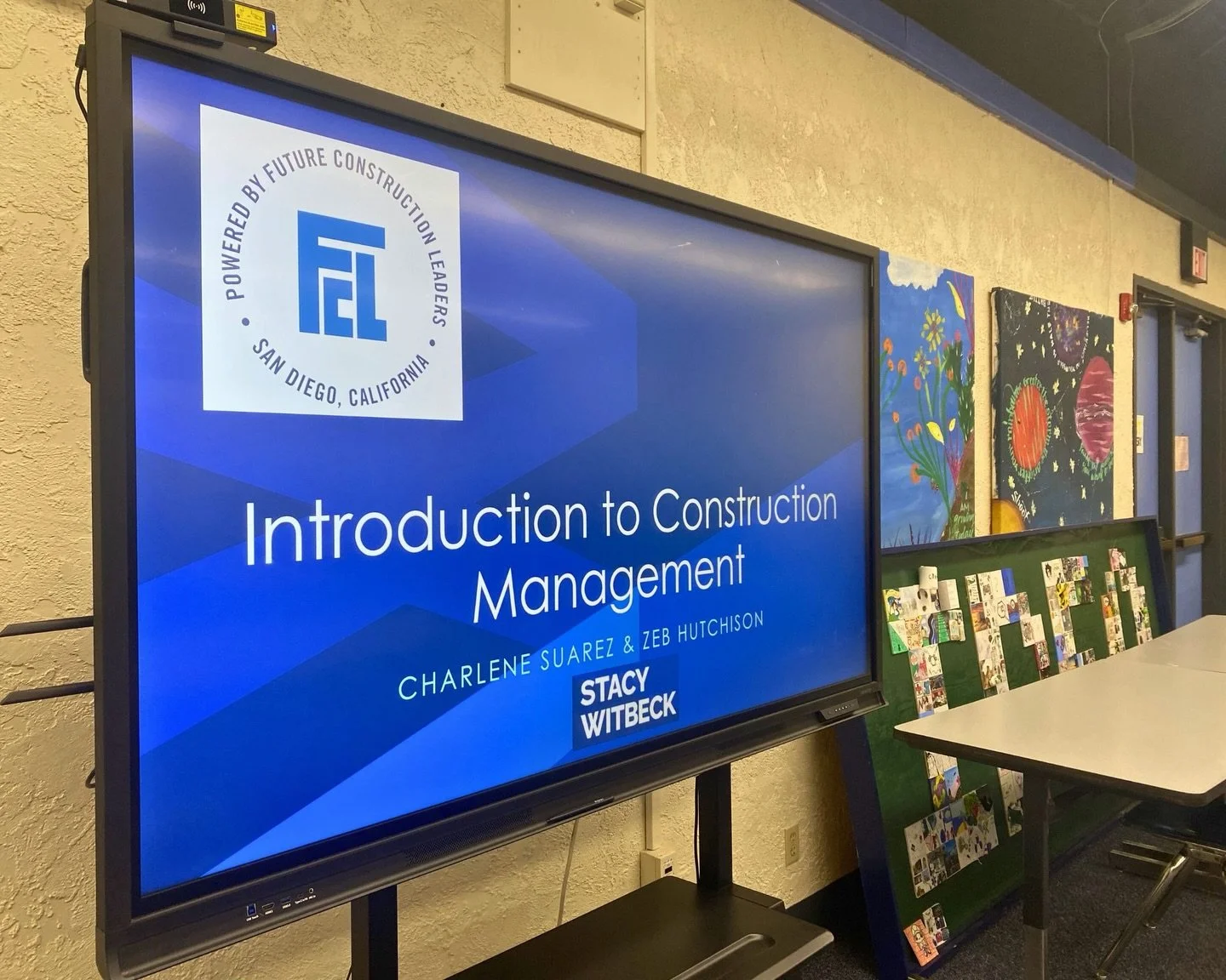 It&rsquo;s show-and-tell with Future Construction Leaders and @Stacywitback!

We talked about construction management with high school-aged students who are interested in exploring careers in skilled trades! We always learn so much about the future o