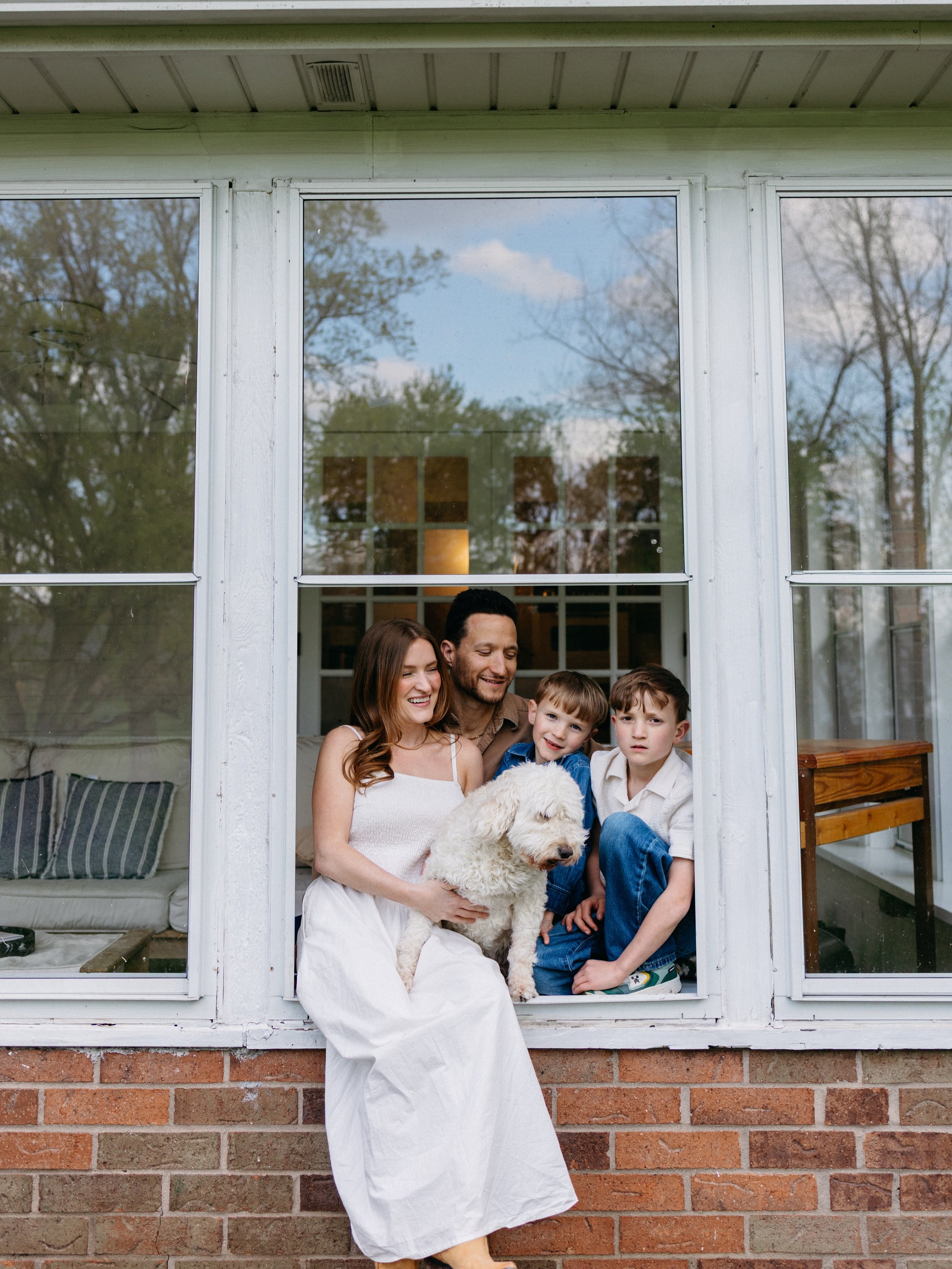 Your sign to book an in home session to authentically photograph the people you love most in the place you love most. ❤️ message me to learn more!

-
-
-
Keywords,
Oakland County photographer, Oakland County Michigan photographer, in home photographe