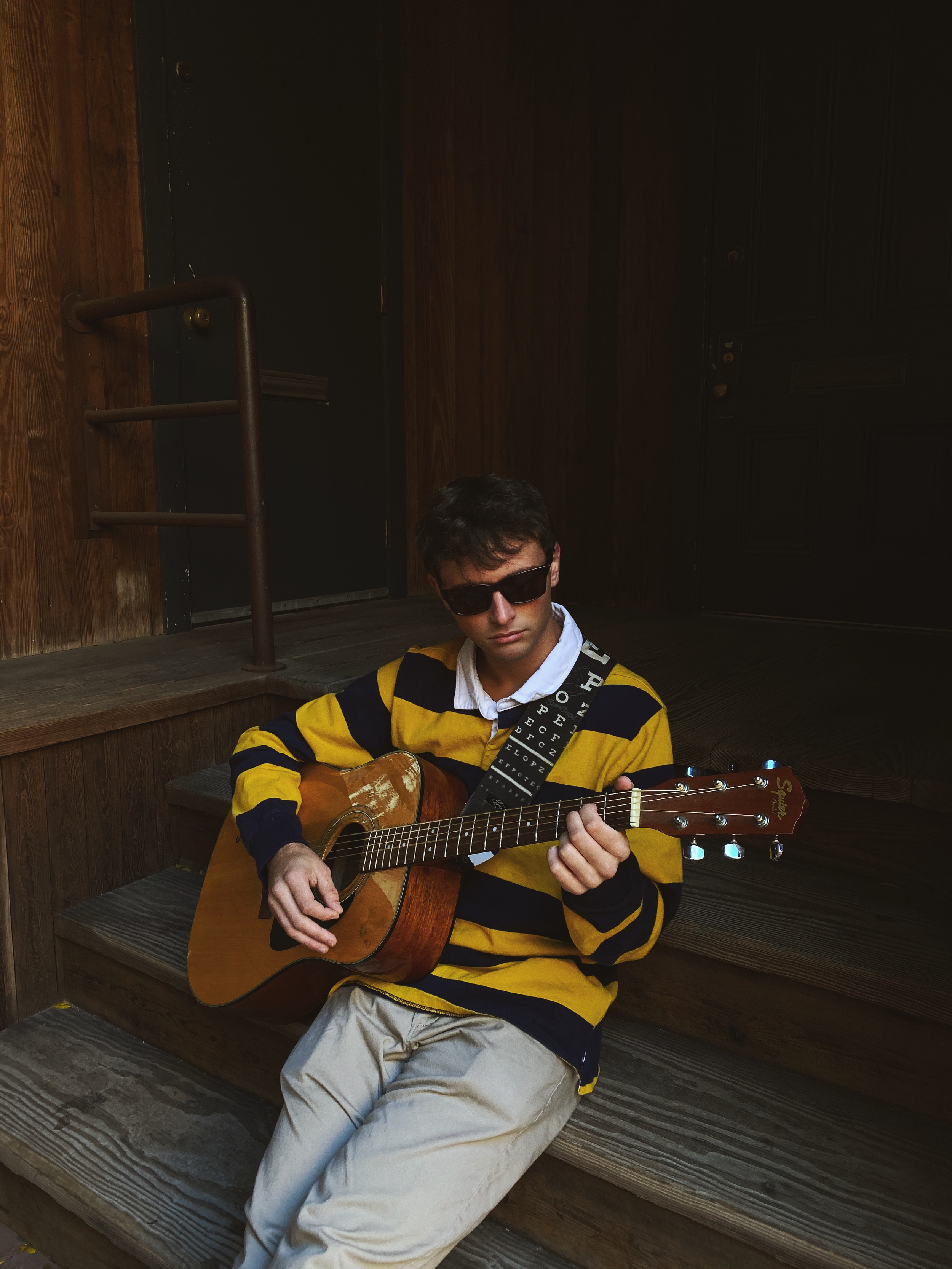 CAM GUITAR.png