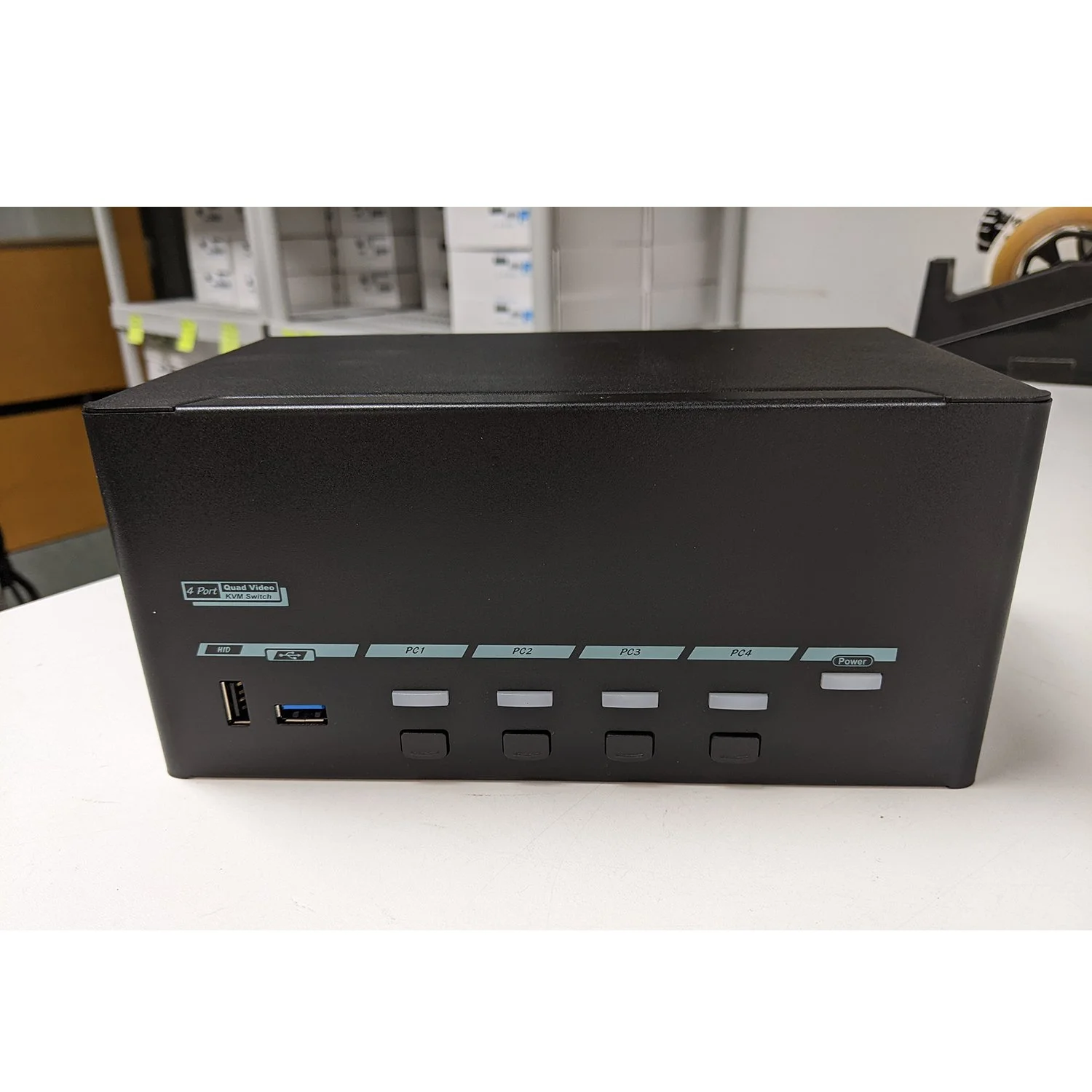USBc KVM Switch v2 (with USB Power Delivery / 70 watts) — Level1Techs Store