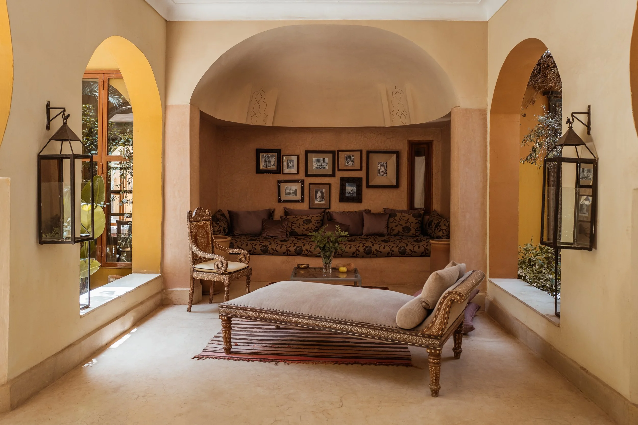 Courtyard at Jnane Tamsna taken by Erika Hobart.jpg