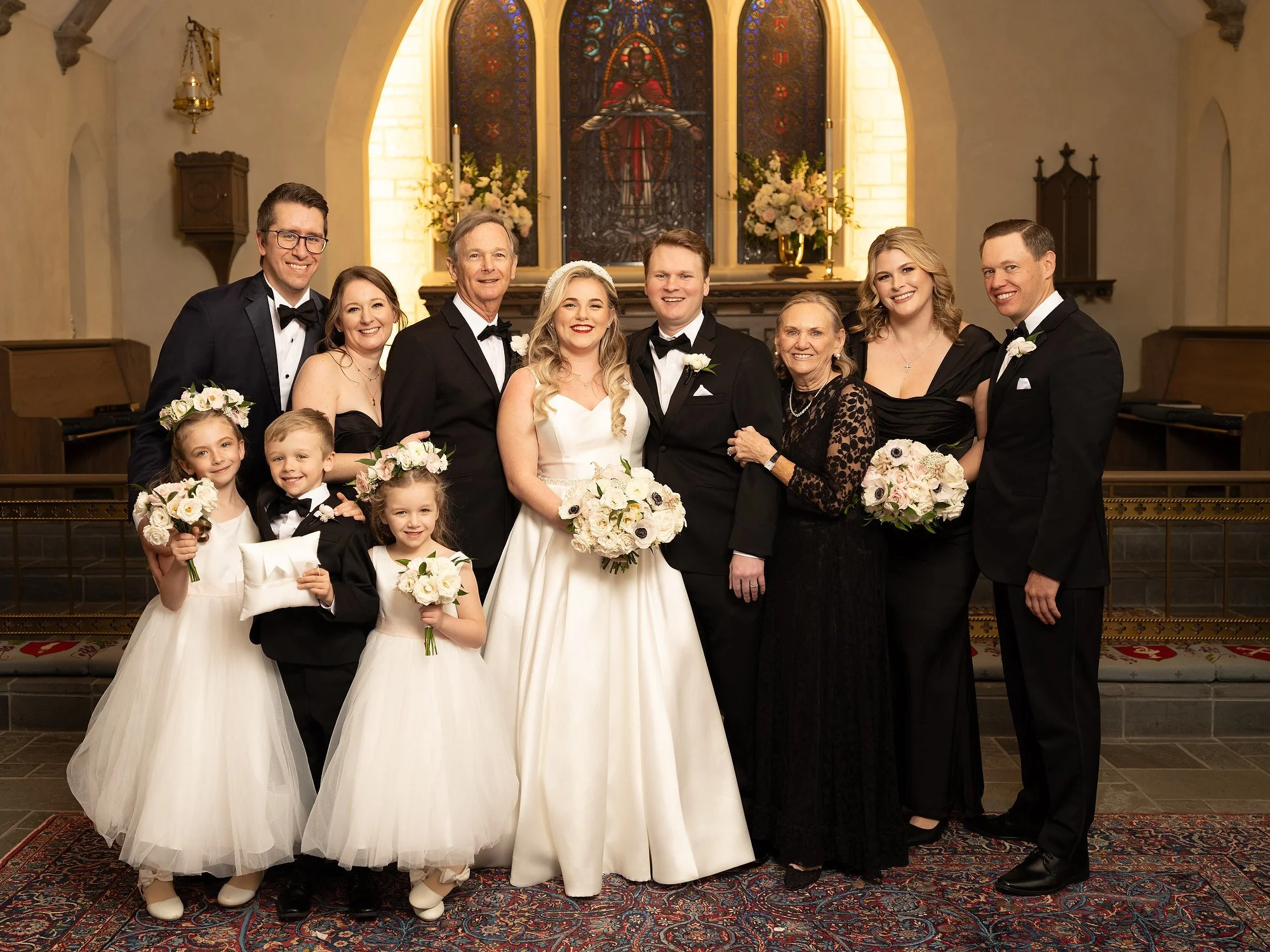 Wedding Day Family Portrait List Advice: How to Keep Family Photos Organized, Efficient, and Stress-Free