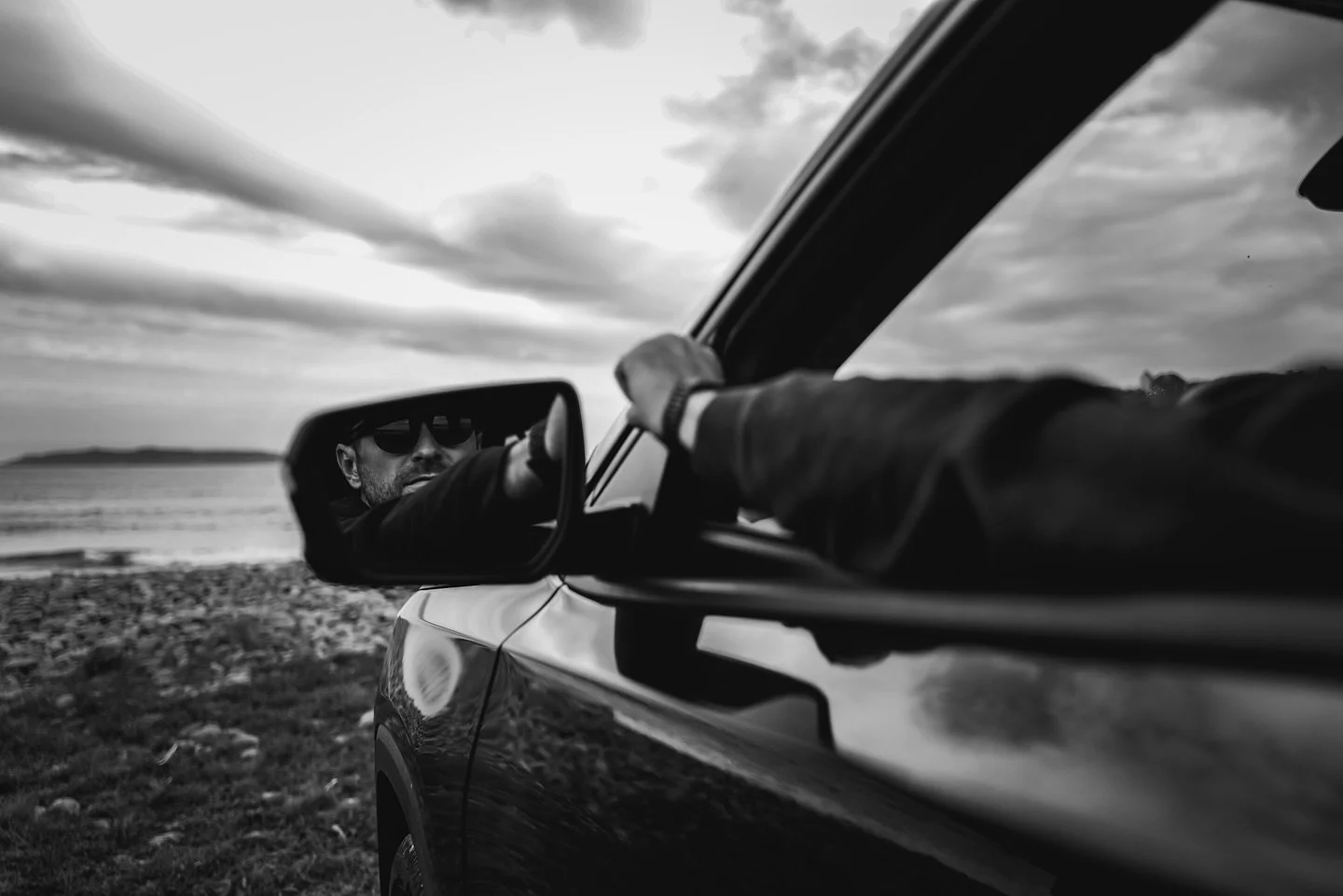 Surfing season has begun 🏄&zwj;♂️
.
.
.
#sufring #newfoundland #lifestyle #lifestylephotography #leica #leicaq2 #waves