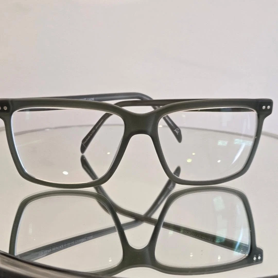 Bespoke Georgio Valmossoi w prescription lenses.