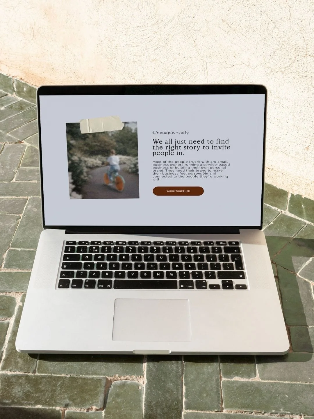 Evergreen blog articles displayed in a website mockup