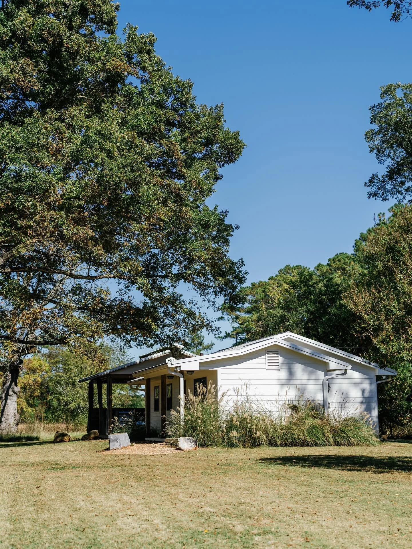 The hunt&rsquo;s long over, but the stillness stayed in our retired hunt club turned retreat.