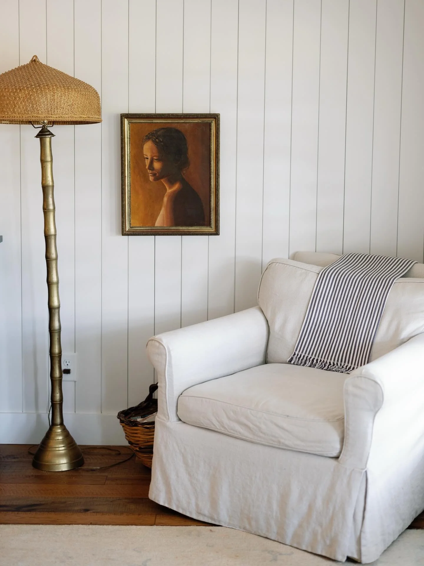 You know that corner you claim the minute you arrive? The one where coffee tastes better and you finally open that book you&rsquo;ve been carrying around for weeks. This is one of those corners, and one of a few stays still available this weekend. 

