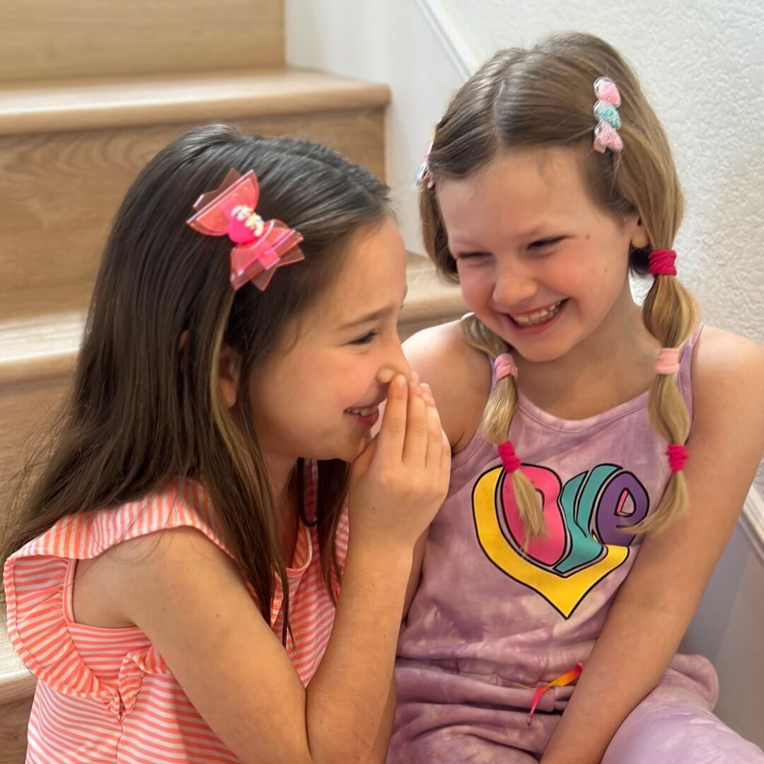 When your with your bestie you know it&rsquo;s going to be a good time 💖🎀

Pictured: Candy heart clip, sweetie heart clip and pink three toned hair elastics 

www.sugarbabybows.com 
 
#besties #hair #giggles #love #friendshipgoals #cute #hairstyle 