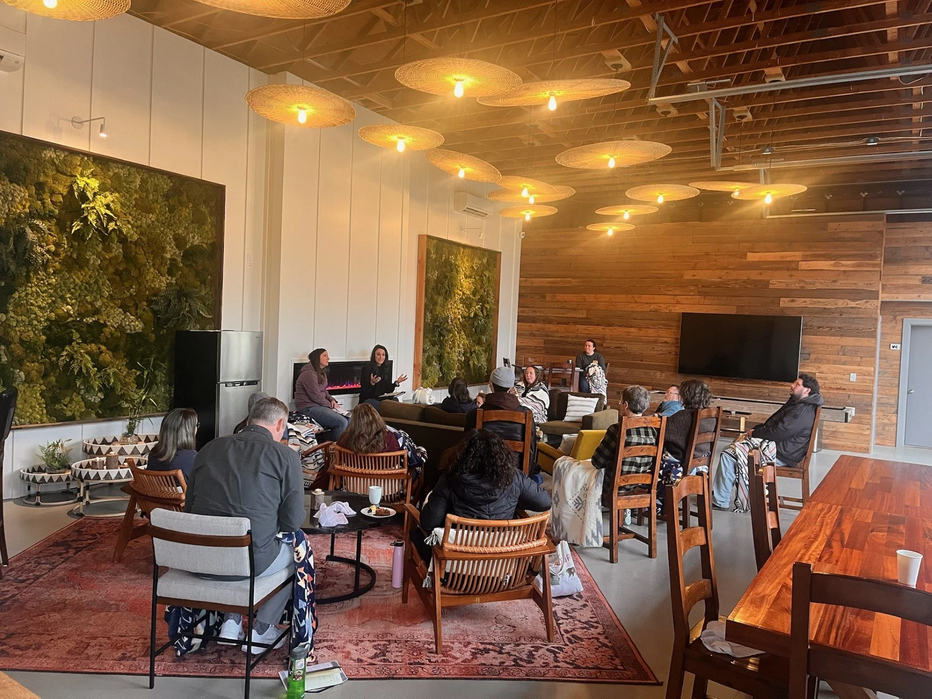 setting inn session.jpg