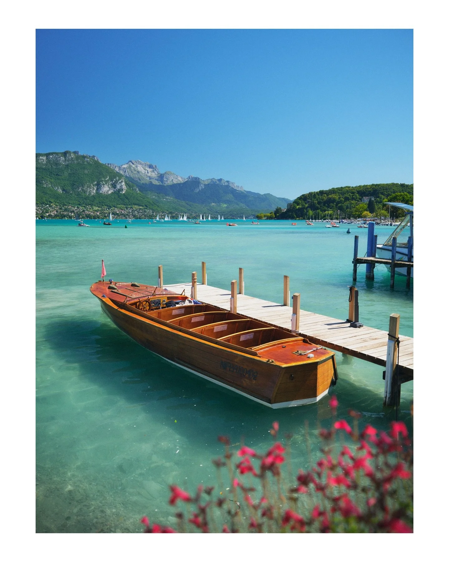 Adrift on Lac d&rsquo;Annecy

Annecy, France
August | 2025

A boat awaits its passengers on the lake of Annecy in France. I was lucky to spend a single day walking around this beautiful city, and these mahogany boats really stood out to me. 

➡️ AVAI