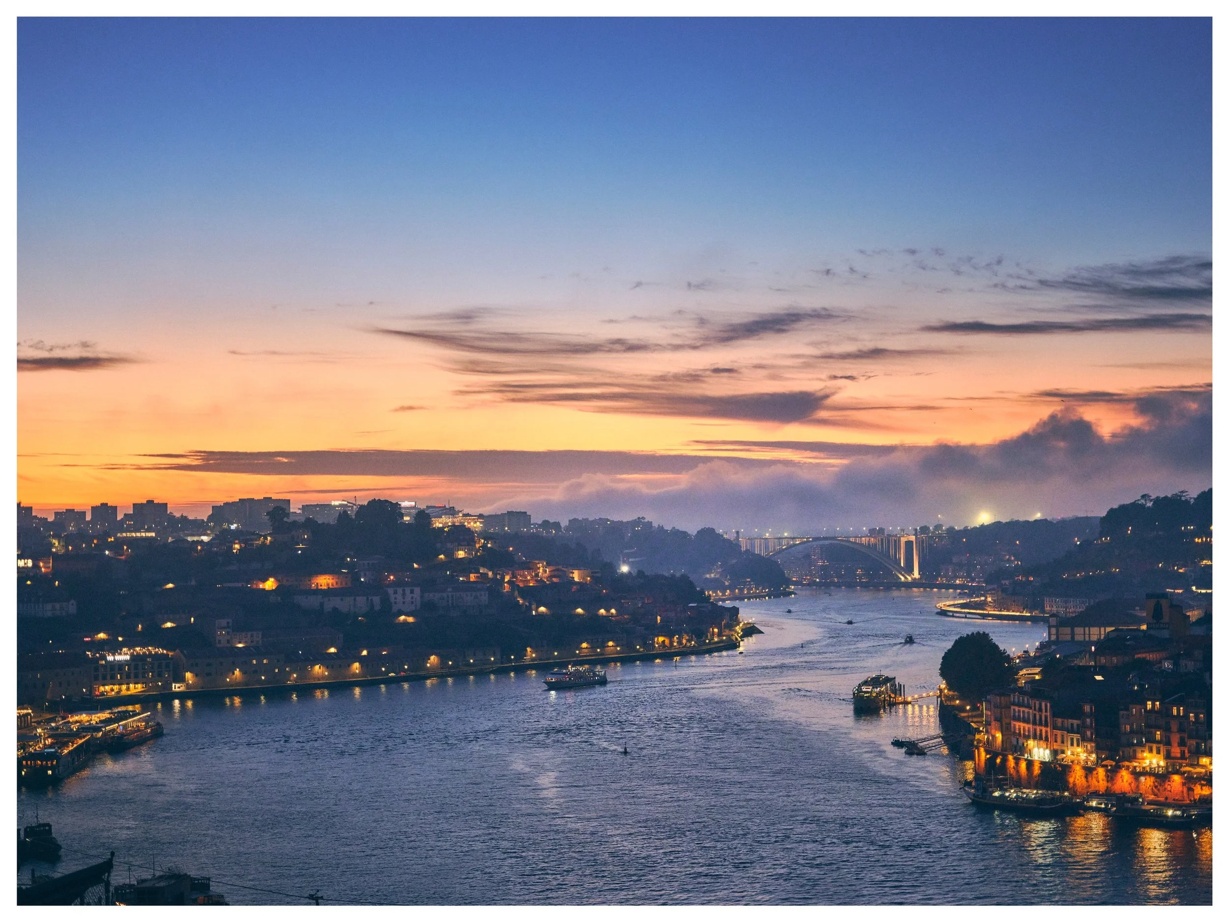 Dusk tones

Porto, Portugal
September | 2025
📷 GFX100s
🎞️ Canon AE-1

Just after the sun goes down when a blue hue is cast on the world 😌