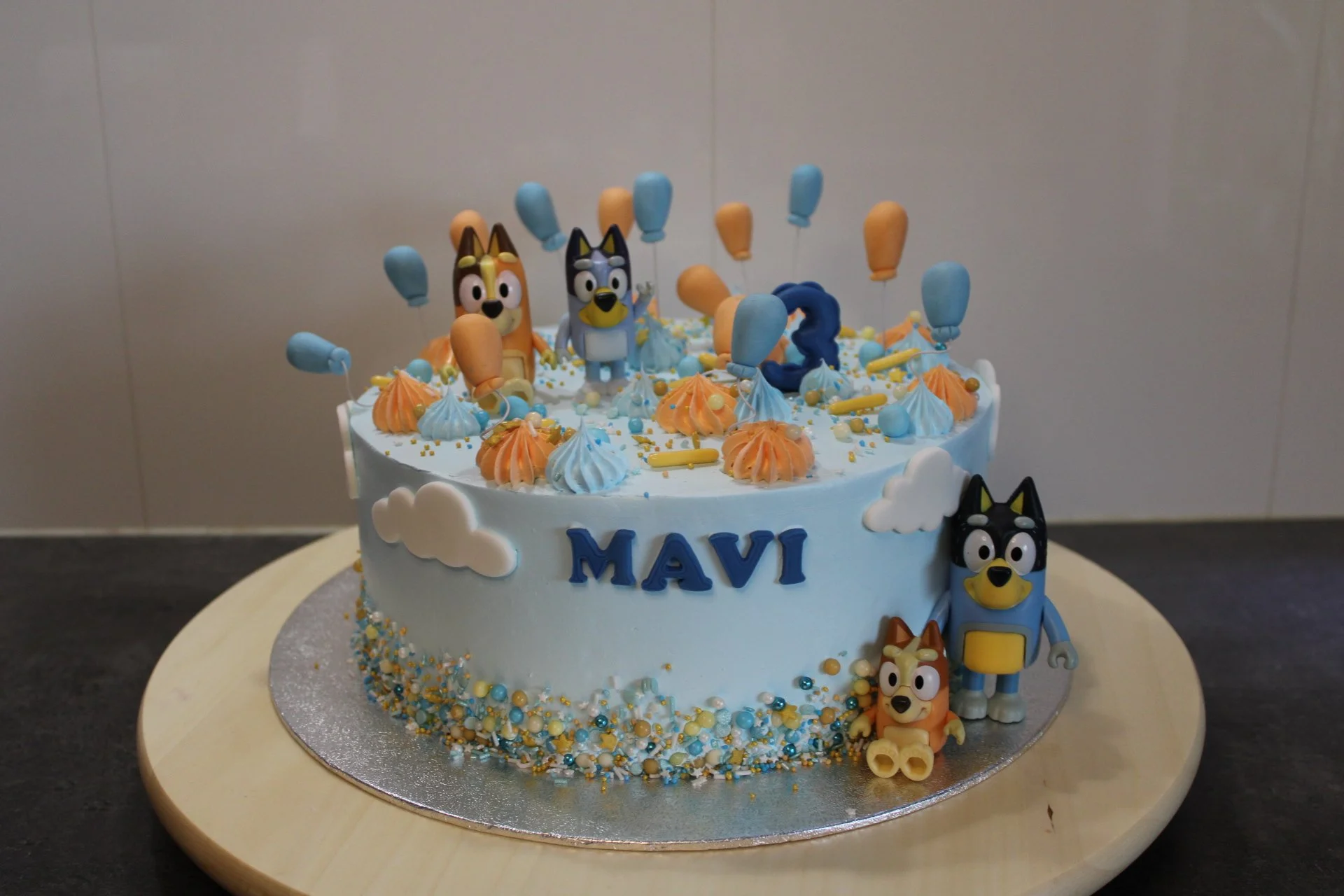 bluey taart
