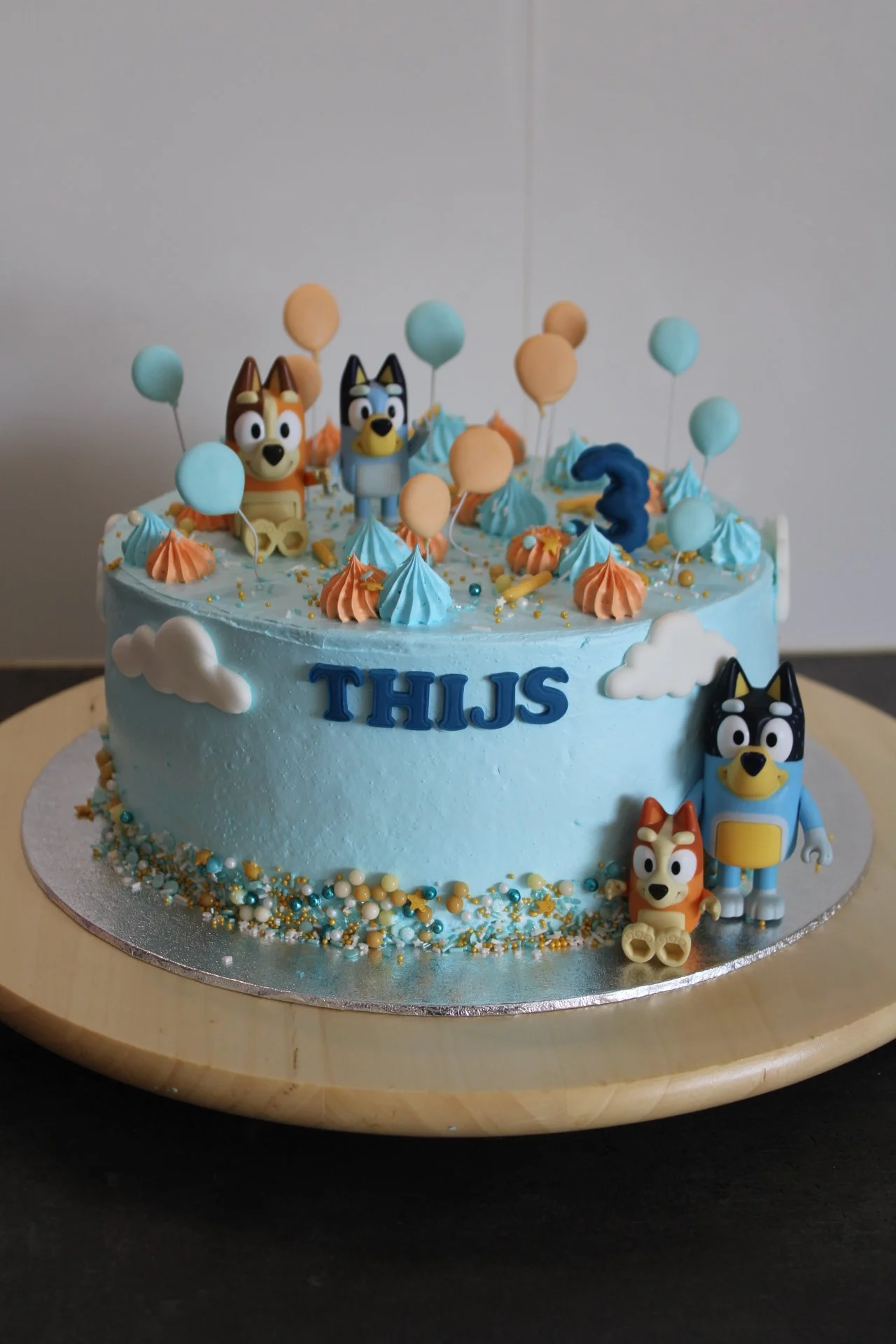 bluey taart