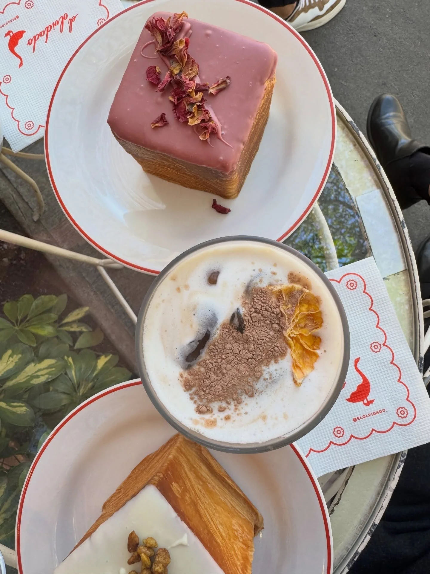 Si el mundo se acaba nos vemos en nuestro caf&eacute; @aldo.got 
#ImJellO