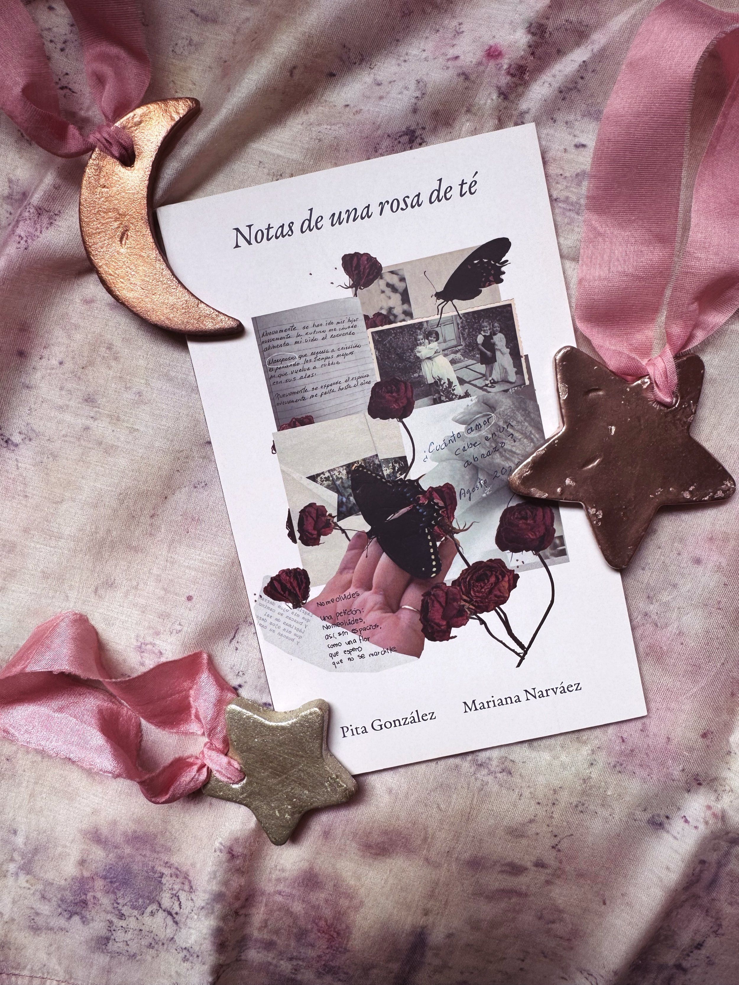Hoy que es d&iacute;a de los abuelos quiero presumir a los m&iacute;os porque mi creatividad la hered&eacute; de ellos ✨ mi abuela escribi&oacute; poemas durante muchos a&ntilde;os que convertimos en un libro que se llama Notas de una rosa de t&eacut