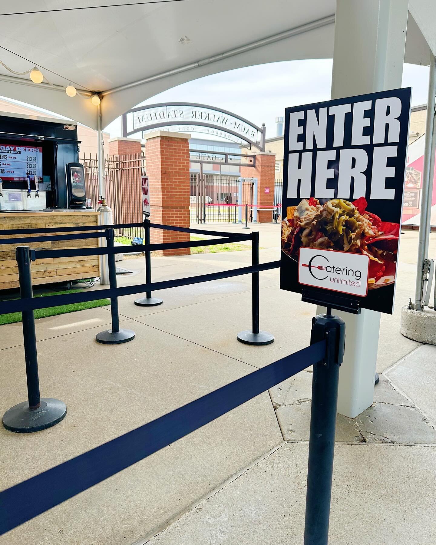 Ain&rsquo;t no time like Hog time! We are here at Gate &ldquo;D&rdquo; come cheer on the Hogs with us! Game starts at 6:30!🌮⚾️🐗&hearts;️