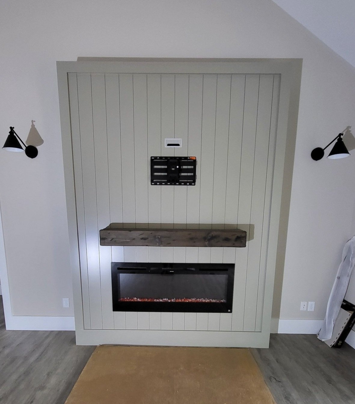 custom+bump+out+fireplace+mantle+tv+shiplap+grey.jpg